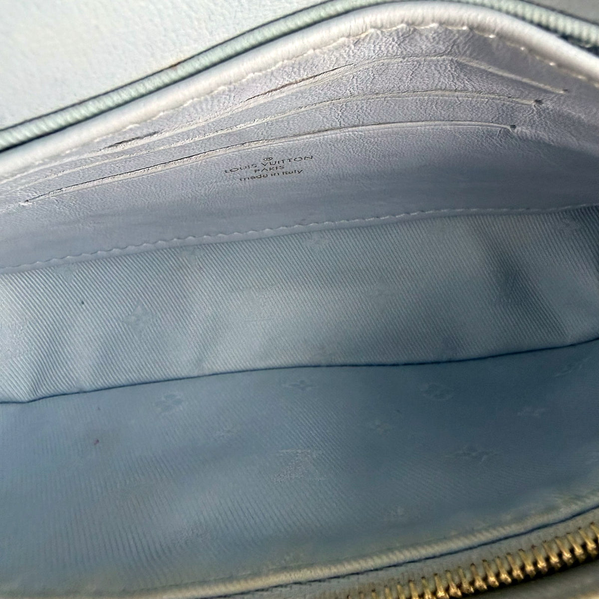 Authentic Louis Vuitton Coussin PM Monogram Jacquard Light Blue - 04_inside.jpg