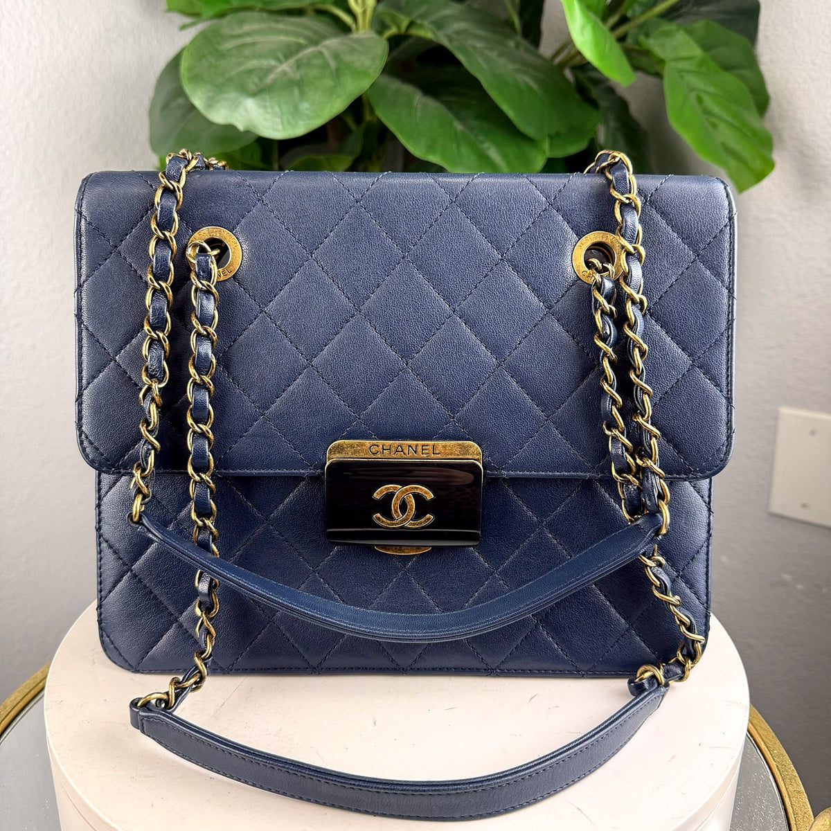 Authentic Chanel Small Classic Flap Bag Navy Blue Quilted Lambskin Gold Hardware - 01_photo.jpg