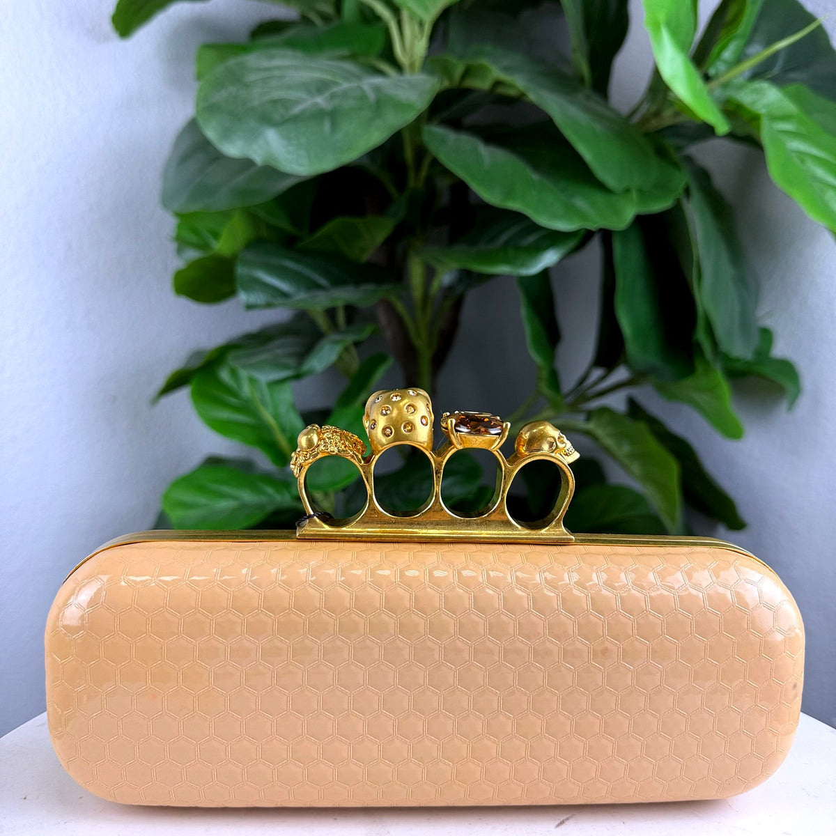 Authentic Alexander McQueen Knuckle Box Clutch Gold Honeycomb Patent Leather - 01_photo.jpg