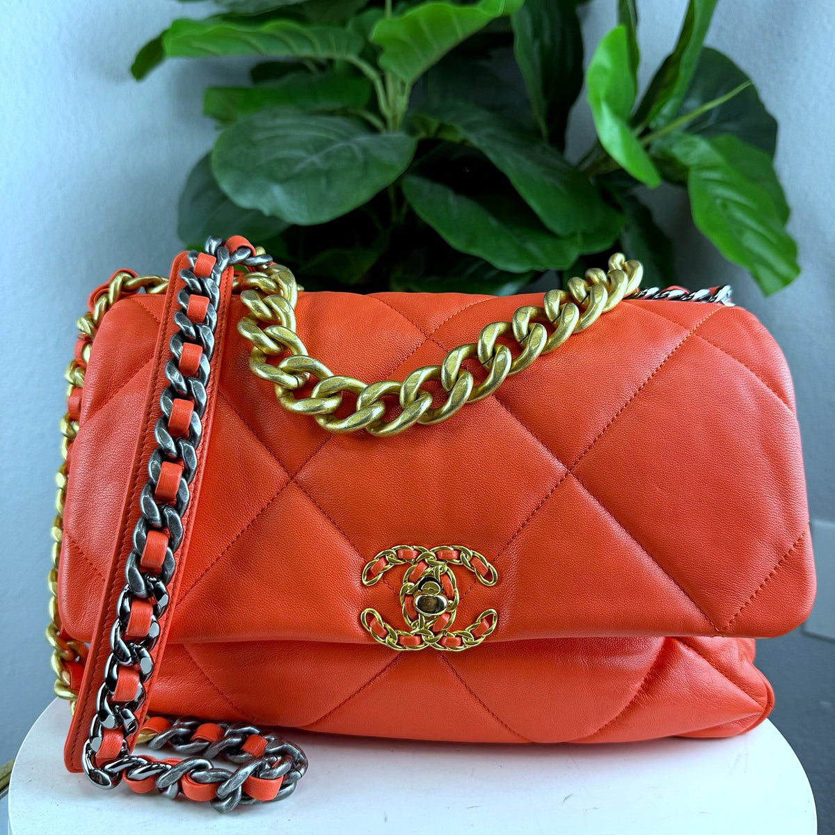 Authentic Chanel 19 Small Flap Bag Orange Quilted Lambskin Gold Hardware - 01_photo.jpg