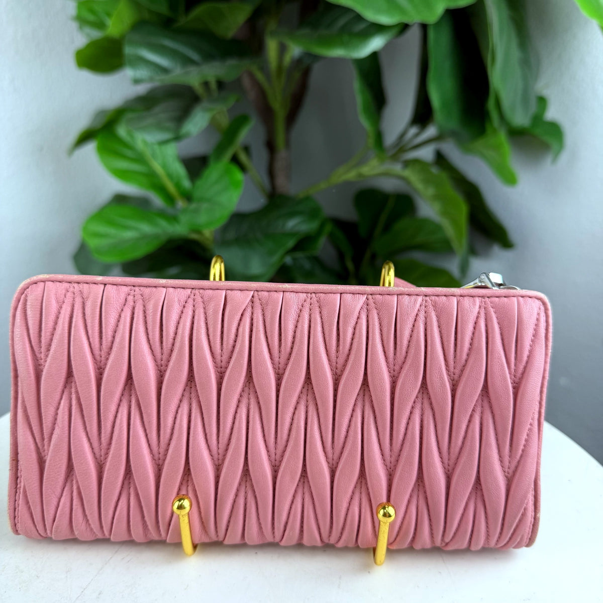 Authentic Miu Miu Matelassé Leather Bi-Color Continental Wallet Pink Red - 02_back.jpg