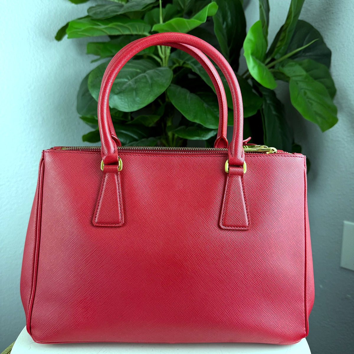 Authentic Prada Galleria Saffiano Leather Tote Bag - 02_photo.jpg