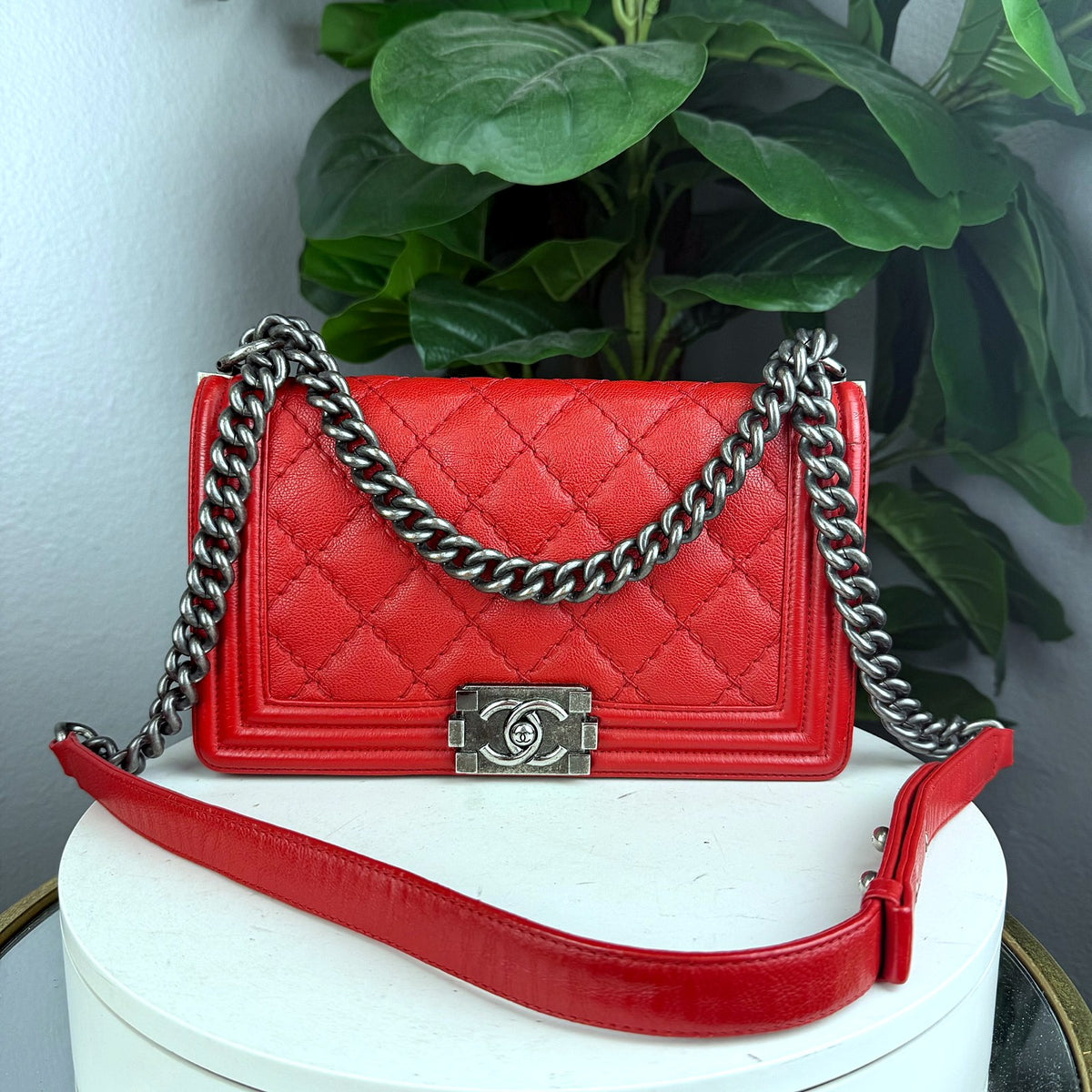 Authentic Chanel Red Quilted Lambskin Medium Boy Bag with Ruthenium Hardware - 01_photo.jpg