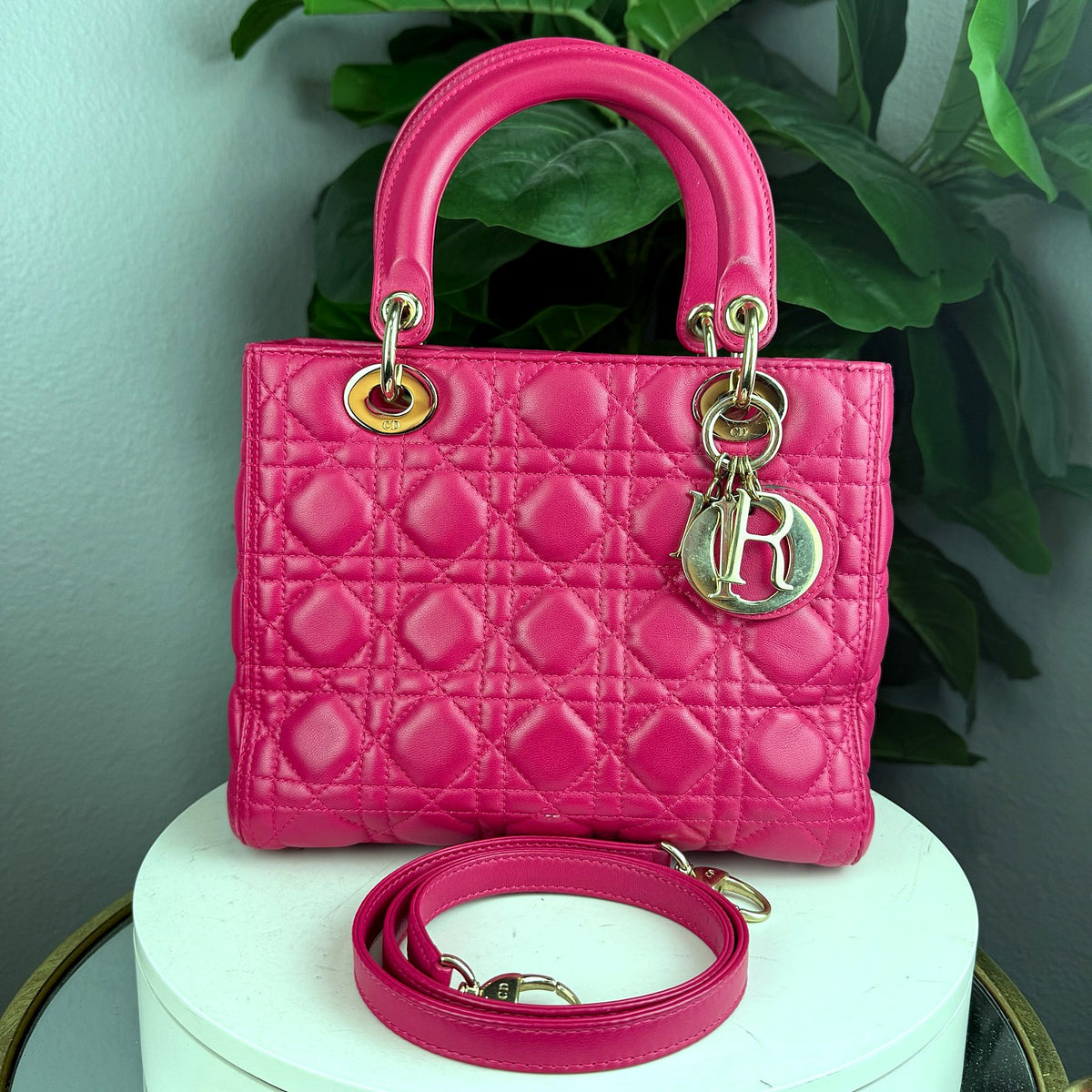 Authentic Dior Lady Dior Medium Pink Lambskin Cannage Quilted Bag - 01_photo.jpg