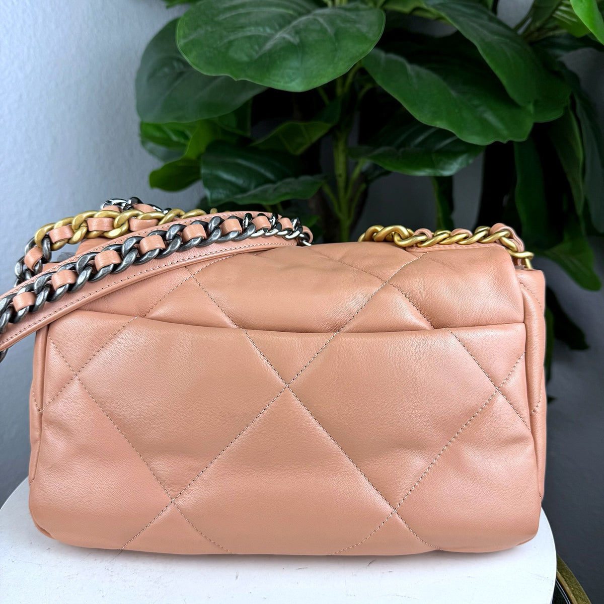 Authentic Chanel 19 Medium Flap Bag in Peach Quilted Lambskin with Mixed Hardware - 02_photo.jpg