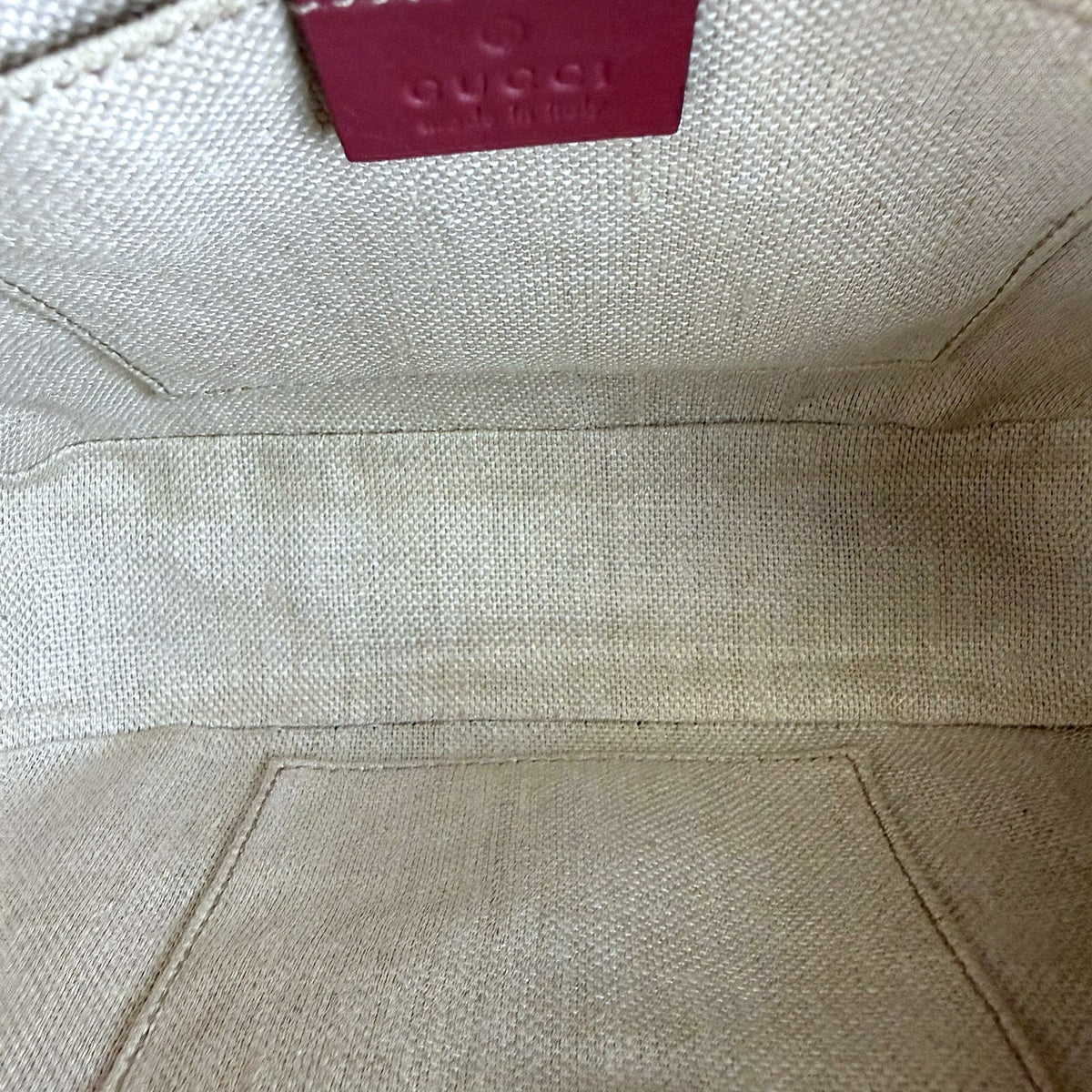 Authentic Gucci GG Supreme Bee Camera Bag Crossbody Pink - 04_inside.jpg