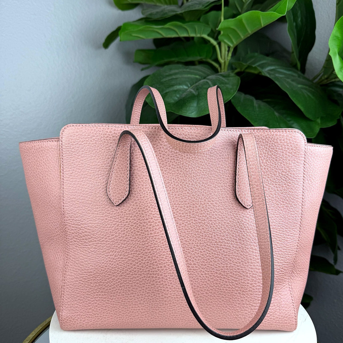 Authentic Gucci Swing Tote Pink Pebbled Leather Made in Italy Interlocking GG Shoulder Bag - 02_photo.jpg