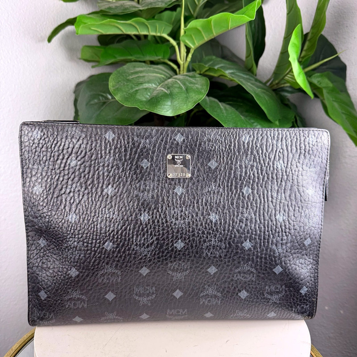 Authentic MCM Visetos Coated Canvas Bi-Fold Wallet in Black - 01_photo.jpg