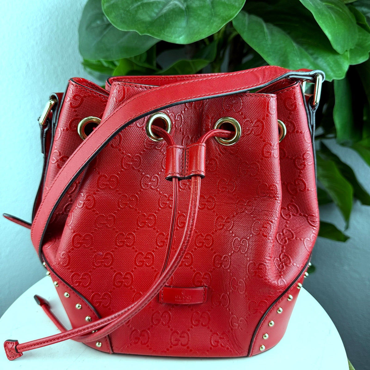 Authentic Gucci GG Signature Leather Bucket Bag Red with Studs - 01_photo.jpg