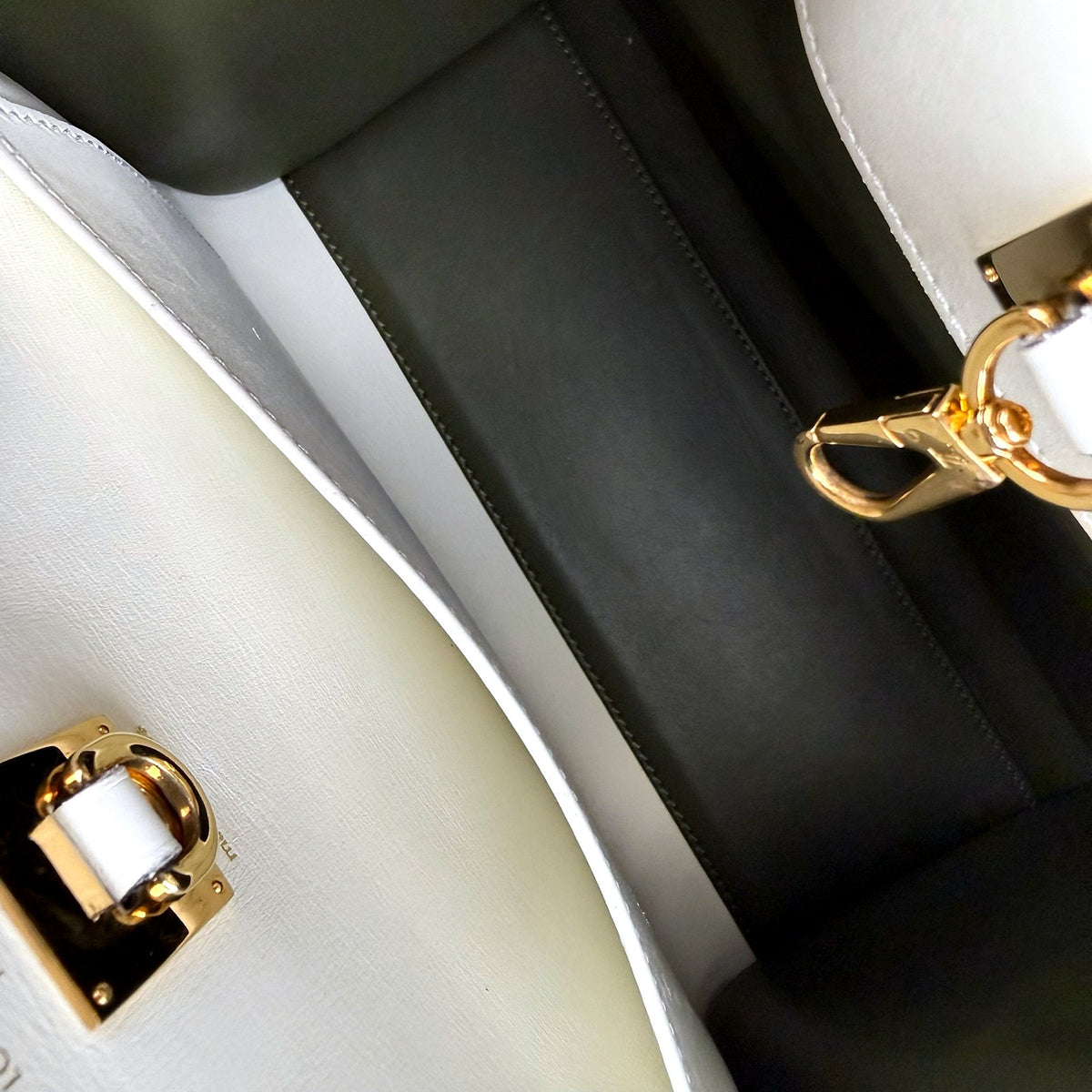 Authentic Louis Vuitton City Steamer Bicolor Leather Handbag - 04_inside.jpg