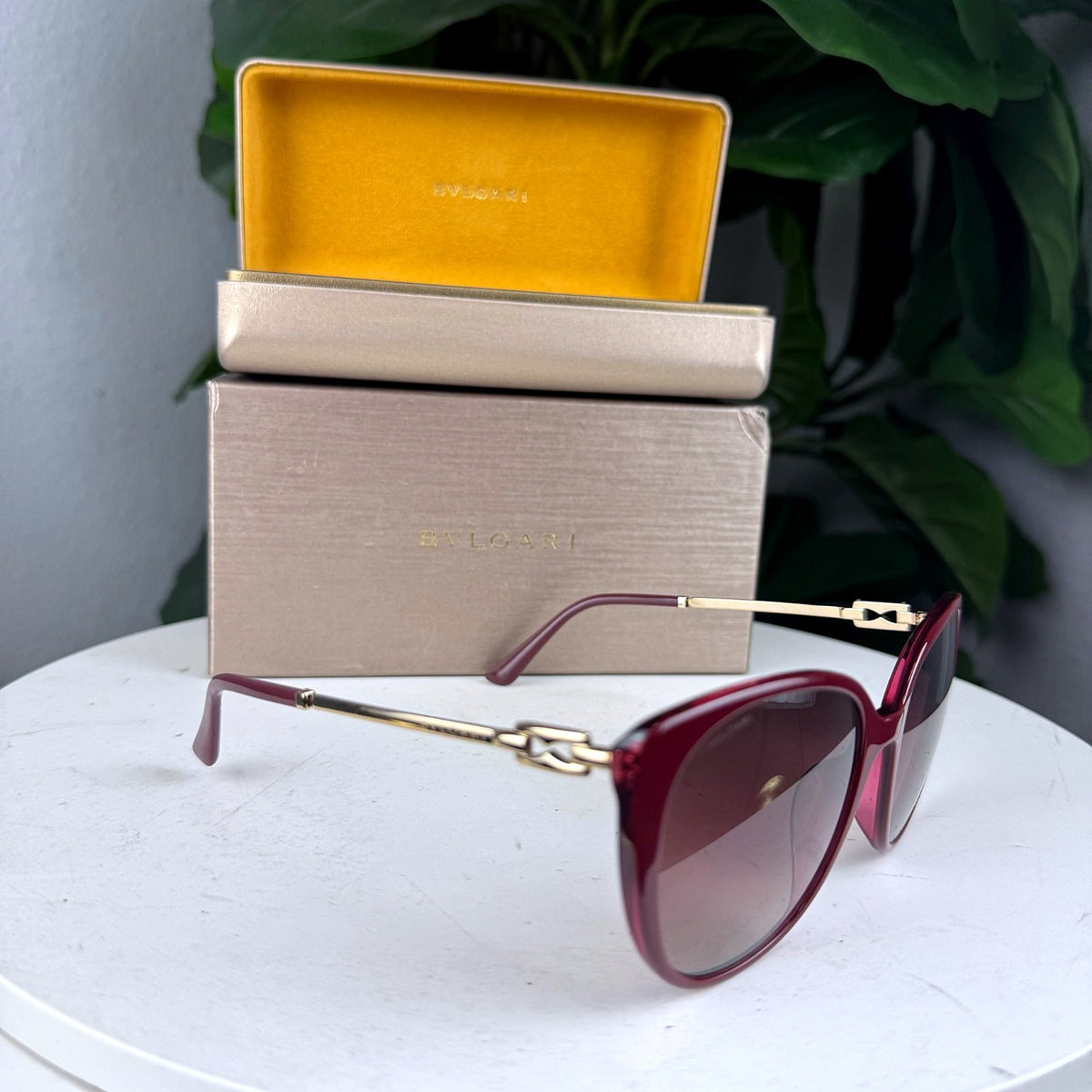 Authentic Bvlgari Burgundy Cat-Eye Sunglasses with Case - 03_photo.jpg