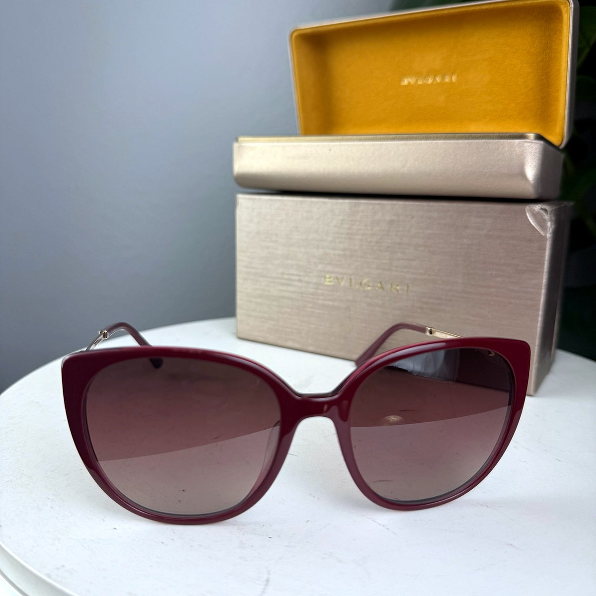 Authentic Bvlgari Burgundy Cat-Eye Sunglasses with Case - 04_photo.jpg