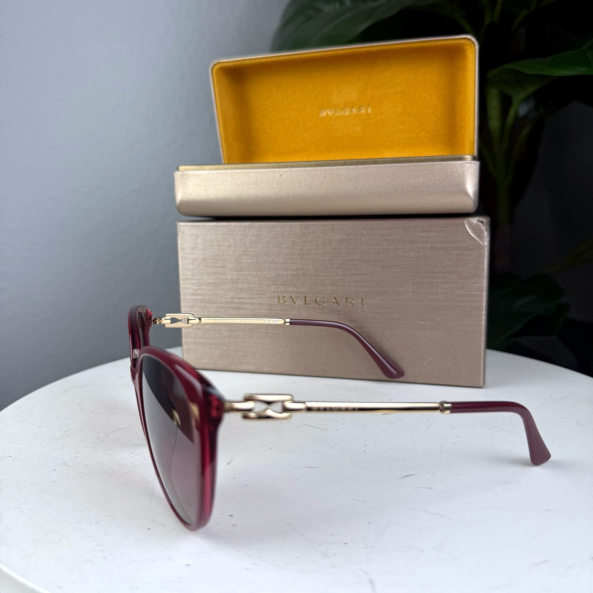 Authentic Bvlgari Burgundy Cat-Eye Sunglasses with Case - 05_photo.jpg
