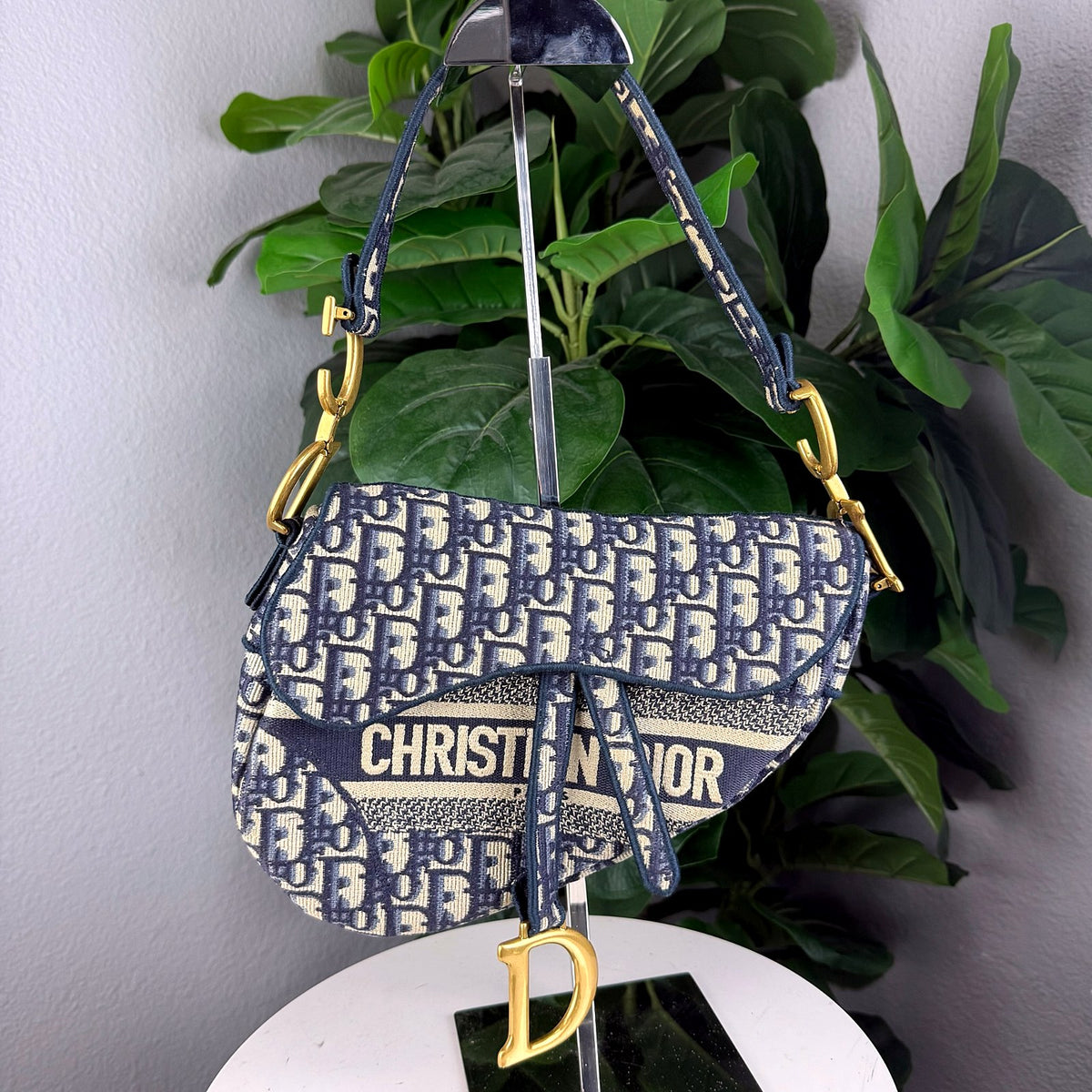 Authentic Christian Dior Oblique Saddle Bag Navy Blue Canvas - 01_photo.jpg