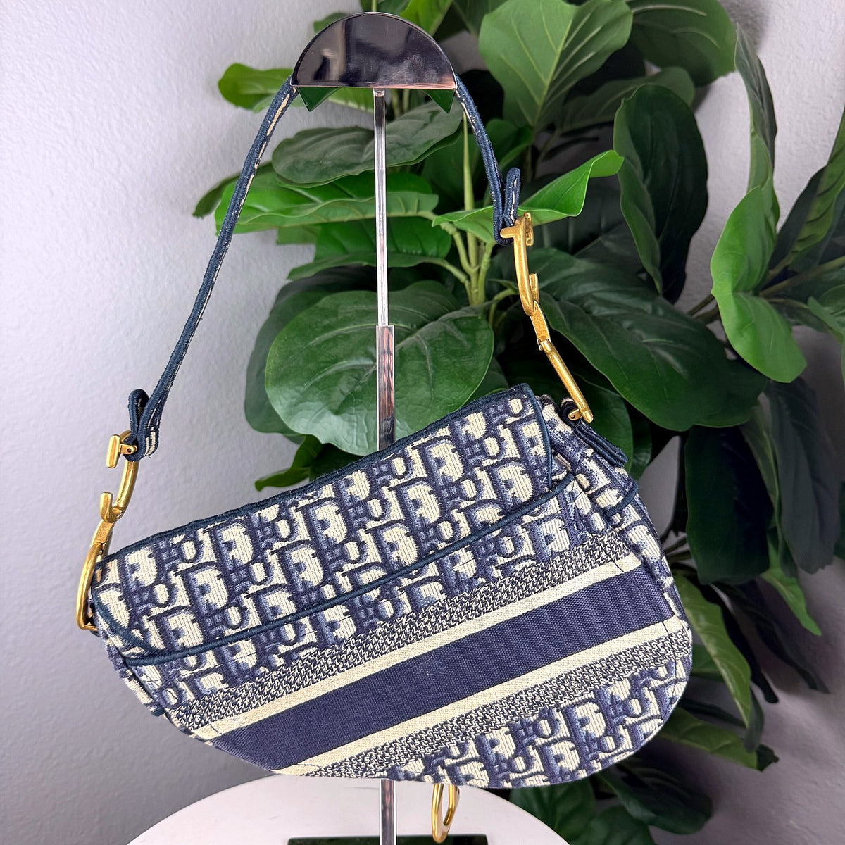 Authentic Christian Dior Oblique Saddle Bag Navy Blue Canvas - 02_photo.jpg