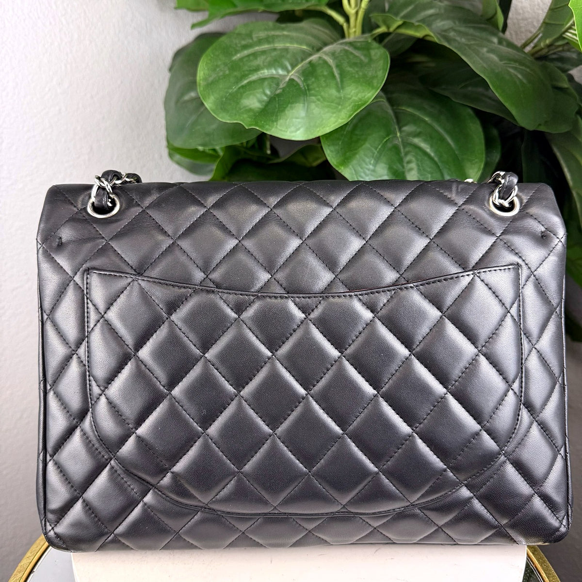 Authentic Chanel Classic Jumbo Double Flap Bag Quilted Lambskin Grey Silver Hardware - 02_photo.jpg
