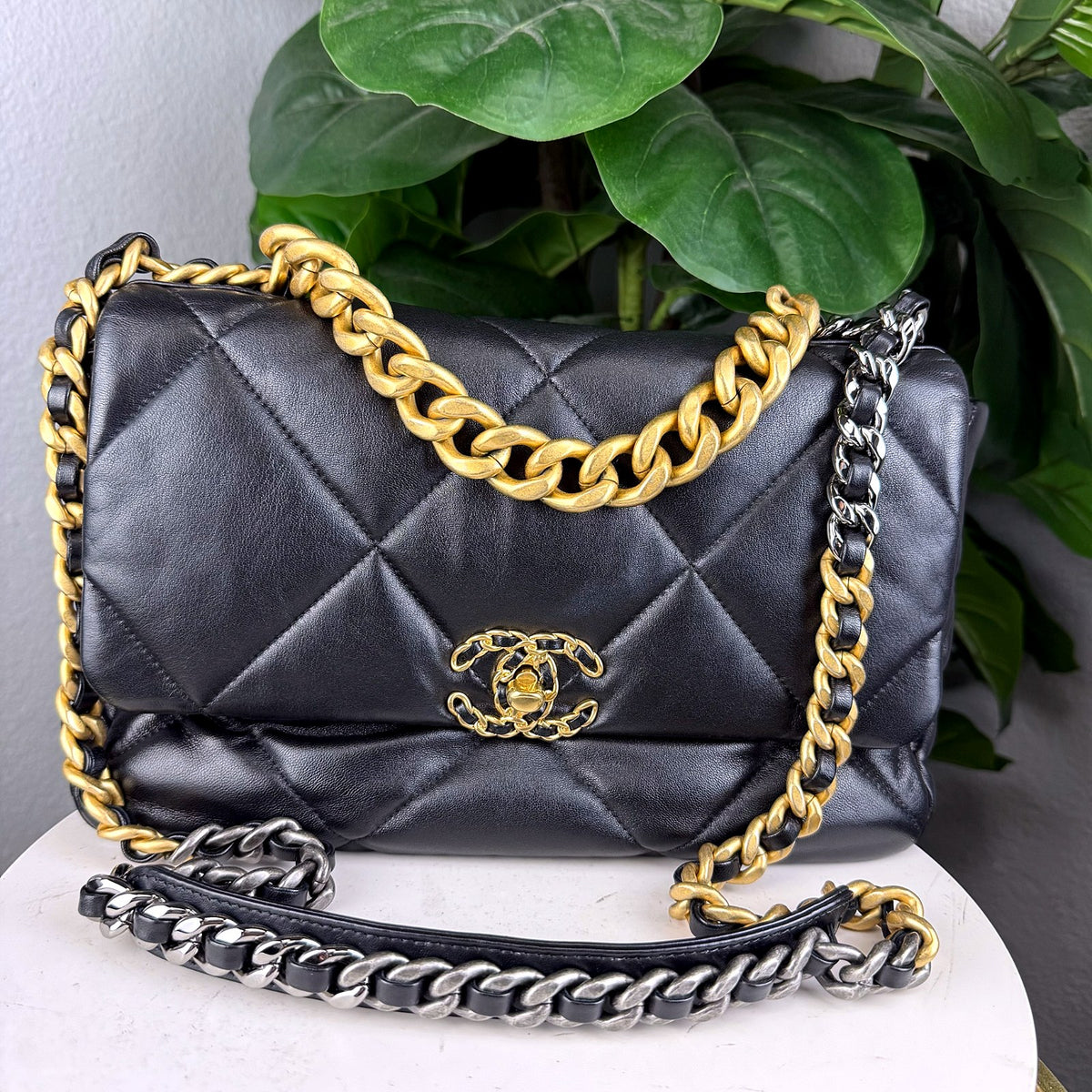 Authentic Chanel 19 Small Flap Bag Black Quilted Lambskin Mixed Chain - 01_photo.jpg