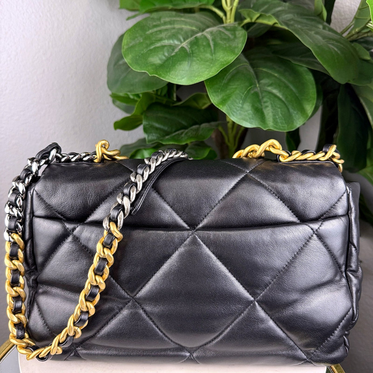 Authentic Chanel 19 Small Flap Bag Black Quilted Lambskin Mixed Chain - 02_photo.jpg