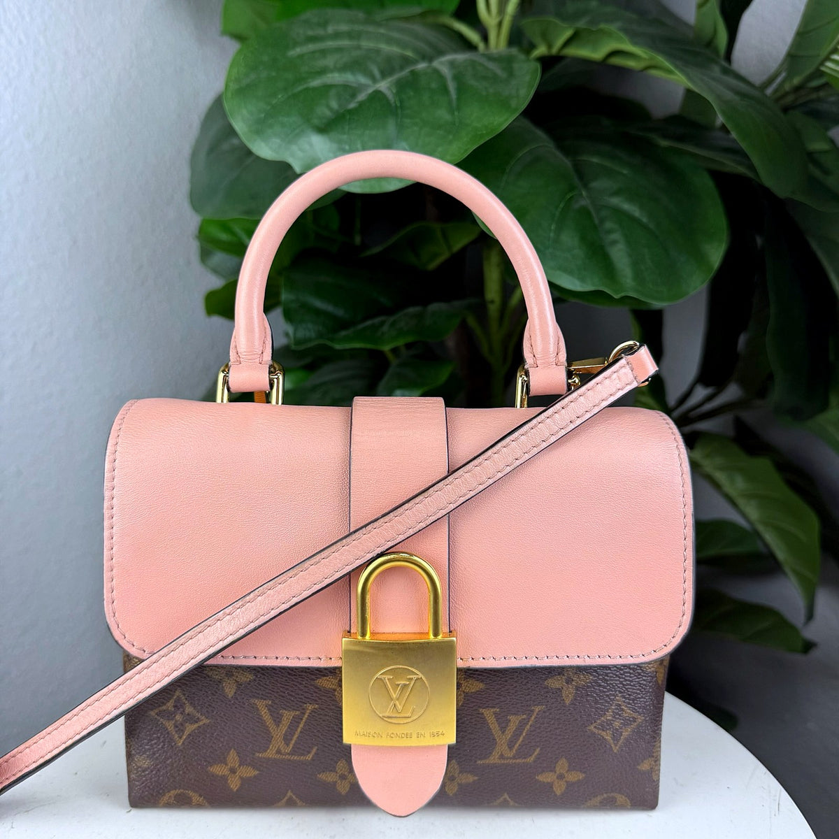 Authentic Louis Vuitton Locky BB Monogram Rose Poudre Handbag - 01_photo.jpg