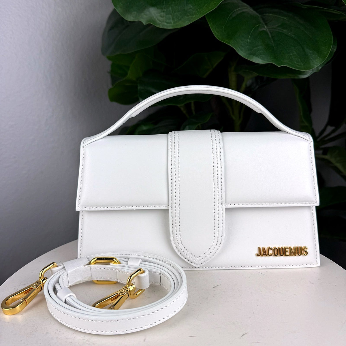 Authentic Jacquemus Le Grand Bambino White Leather Top Handle Bag - 01_photo.jpg