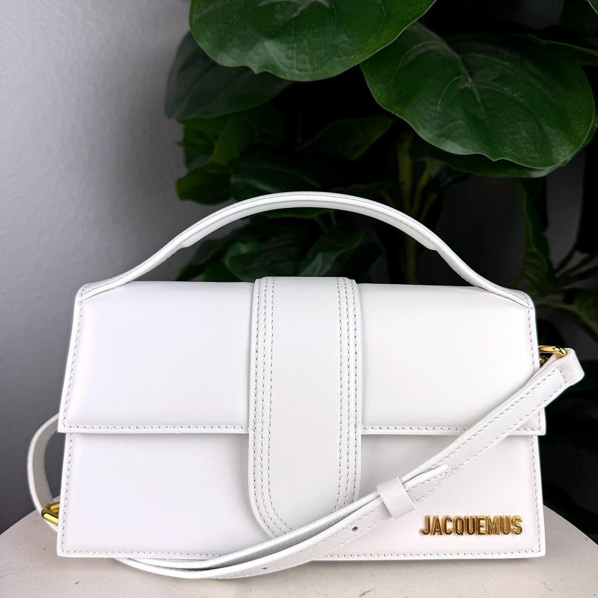 Authentic Jacquemus Le Grand Bambino White Leather Top Handle Bag - 02_photo.jpg
