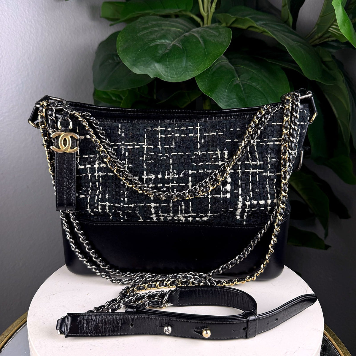 Authentic Chanel Black Patent Leather Tweed Gabrielle Hobo Bag - 01_photo.jpg