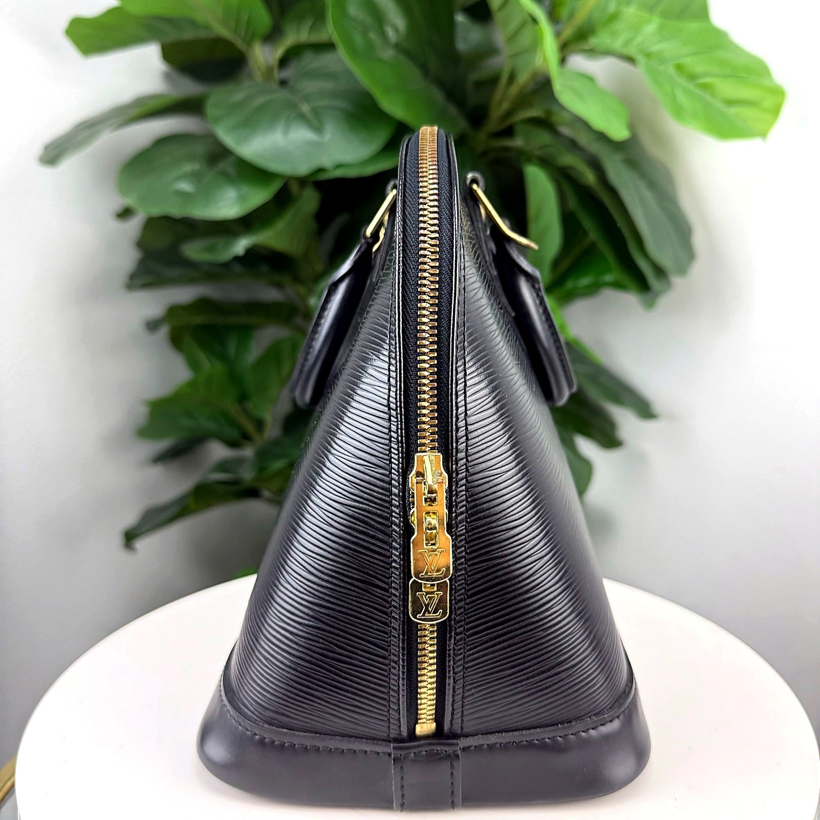 Authentic Louis Vuitton Alma PM Black Epi Leather Handbag