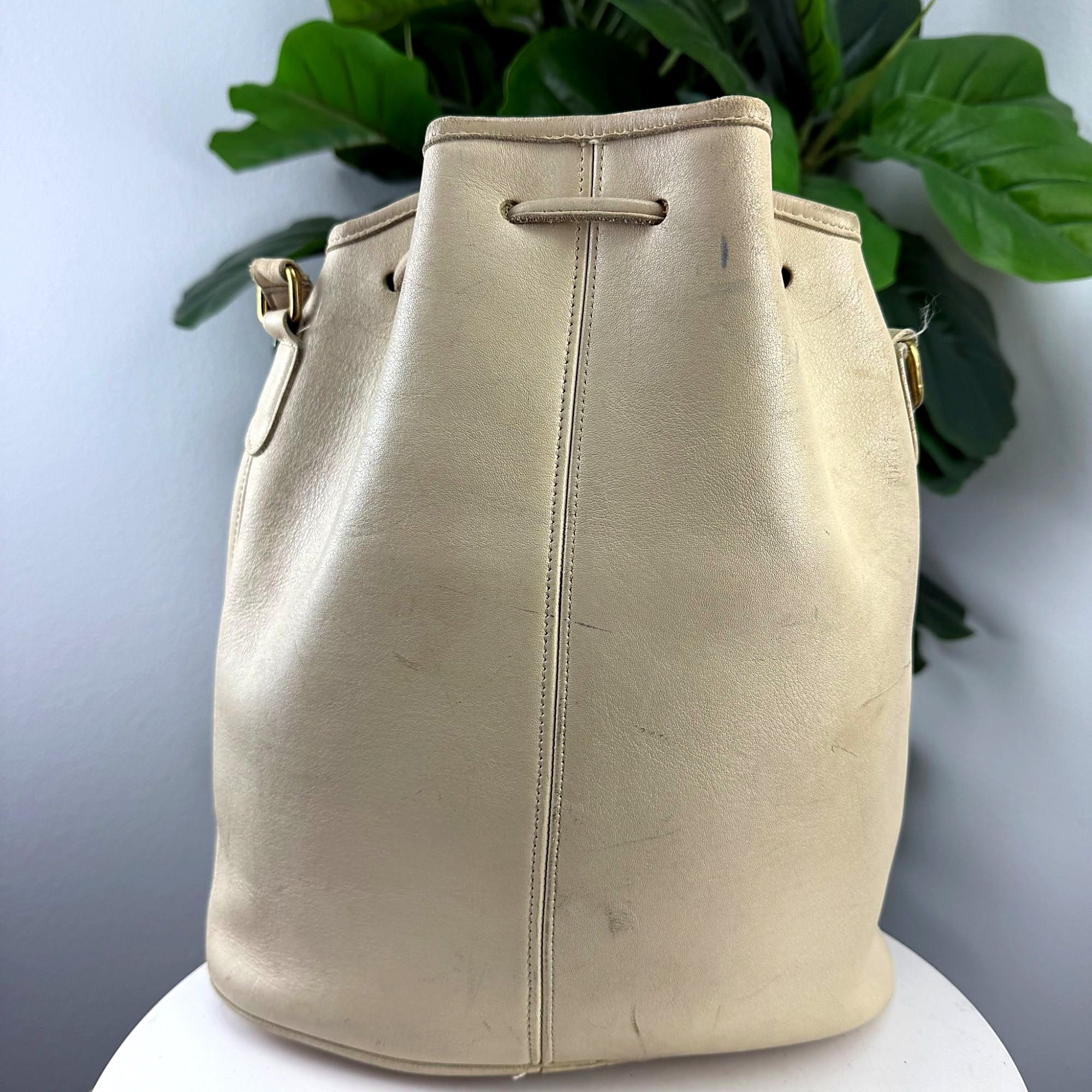 Authentic Coach Cream Leather Drawstring Bucket Bag - back