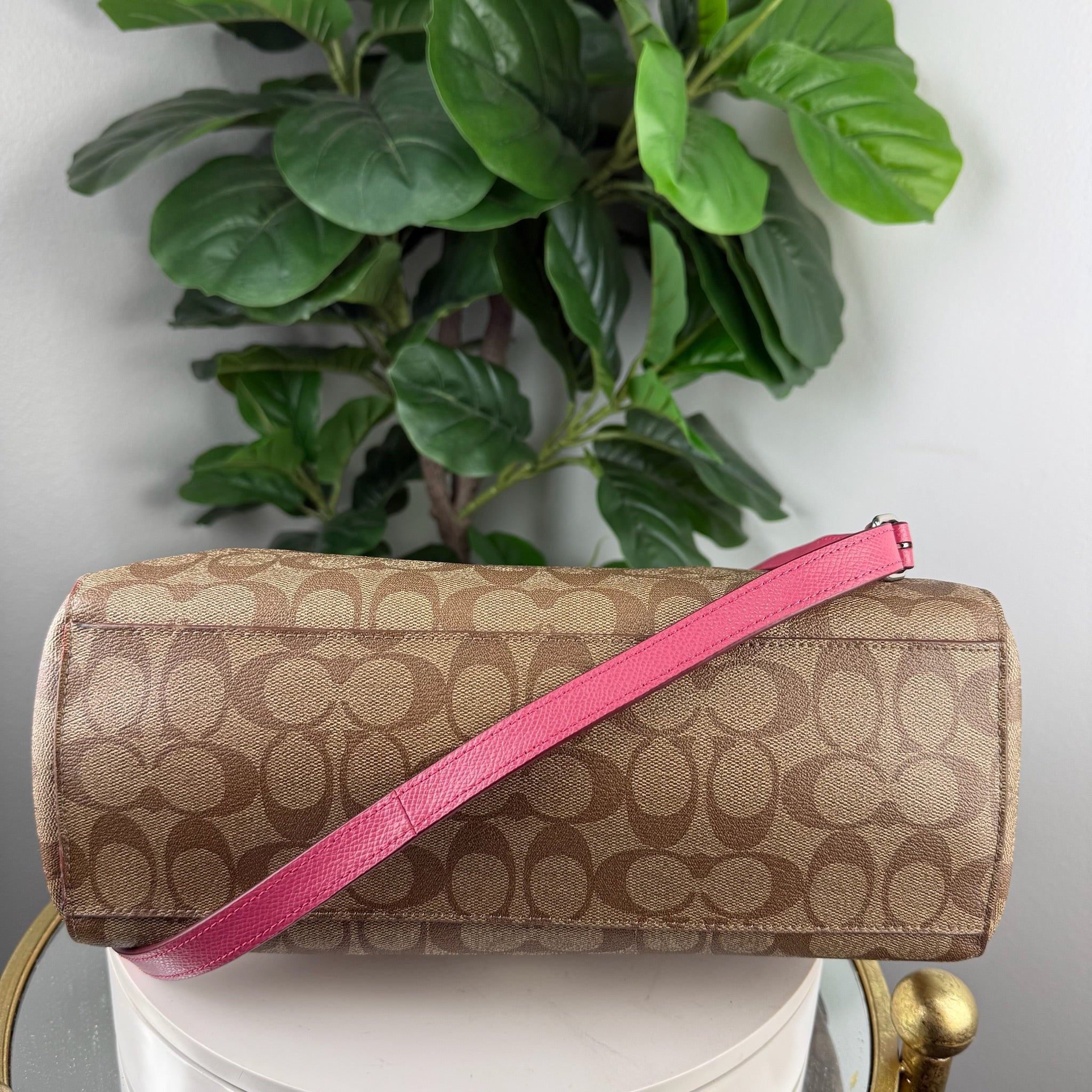 Authentic Coach Signature Canvas Hobo Bag - Khaki/Pink