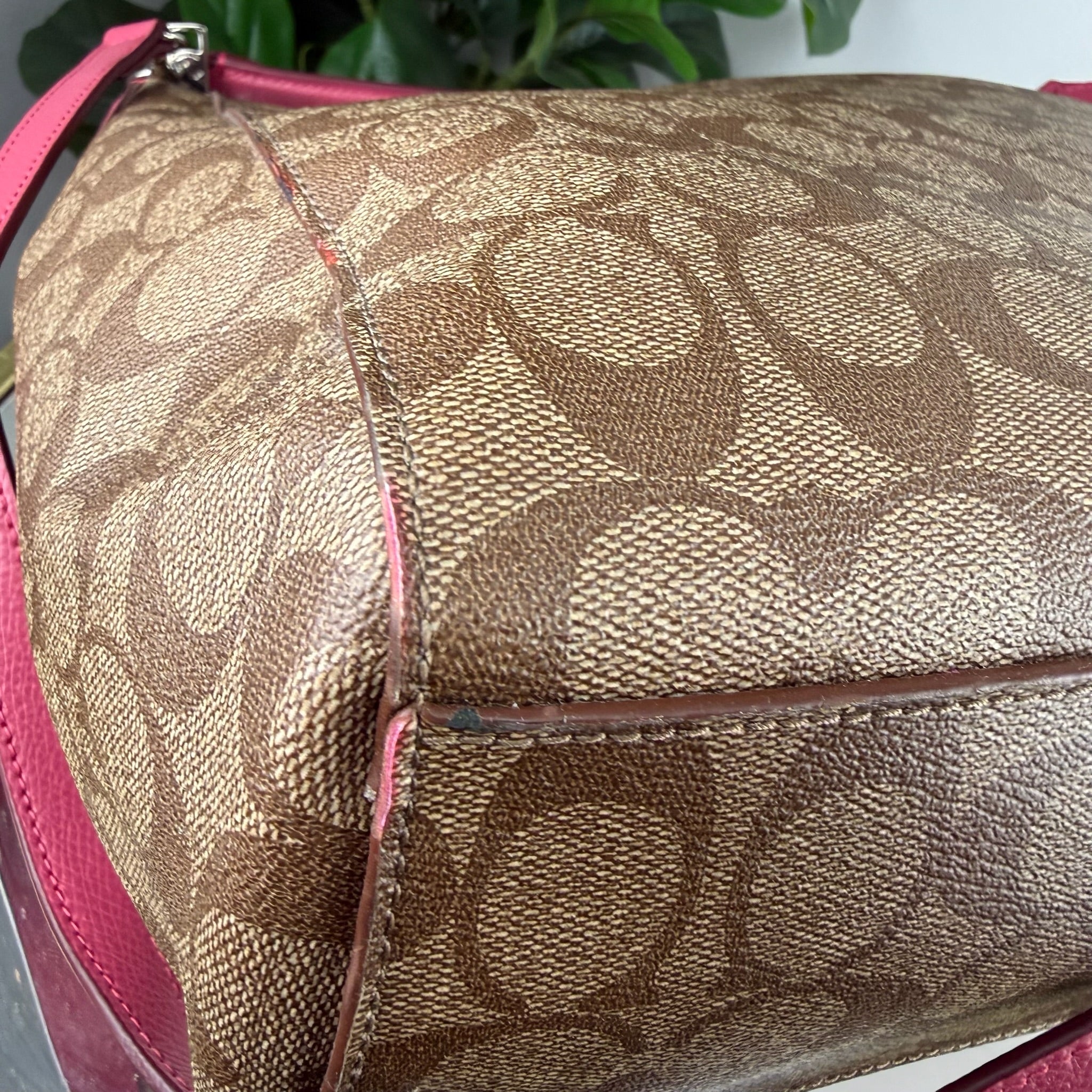 Authentic Coach Signature Canvas Hobo Bag - Khaki/Pink