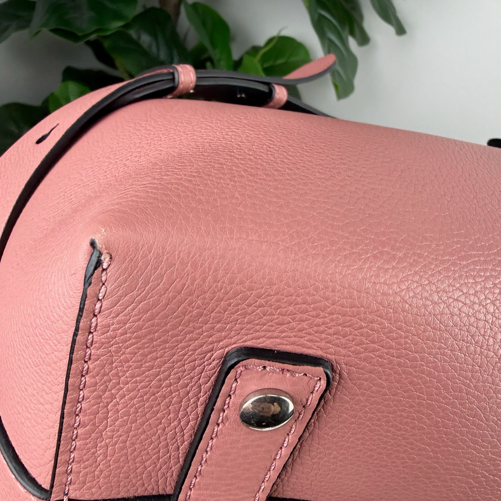 Burberry The Belt Bag Pebbled Leather - Pink