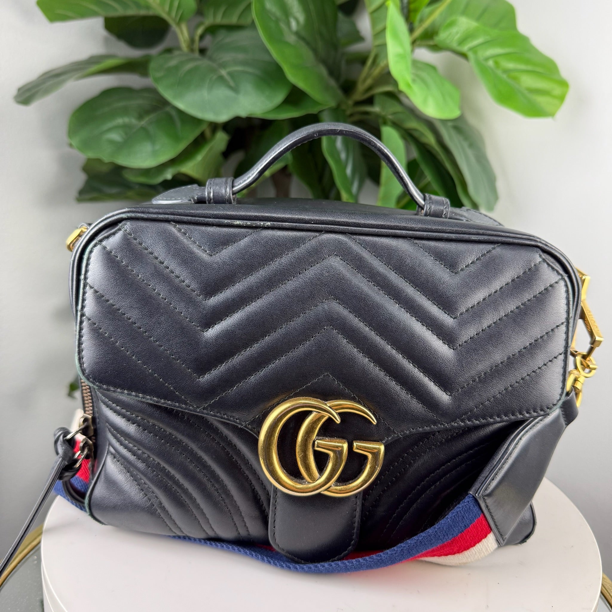 Gucci GG Marmont Matelasse Camera Crossbody Bag - front