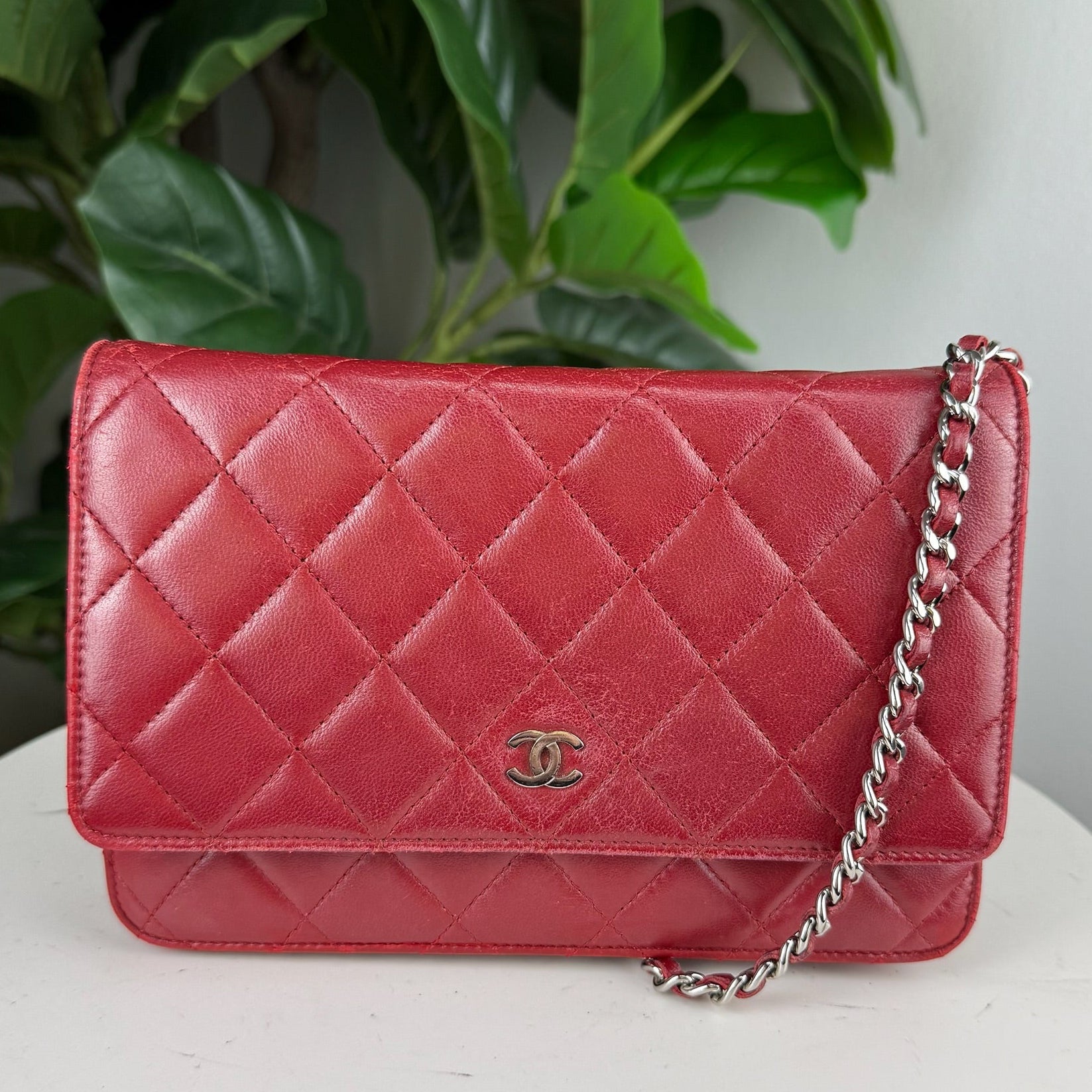 Authentic Chanel Lambskin Woc Crossbody Bag Red
