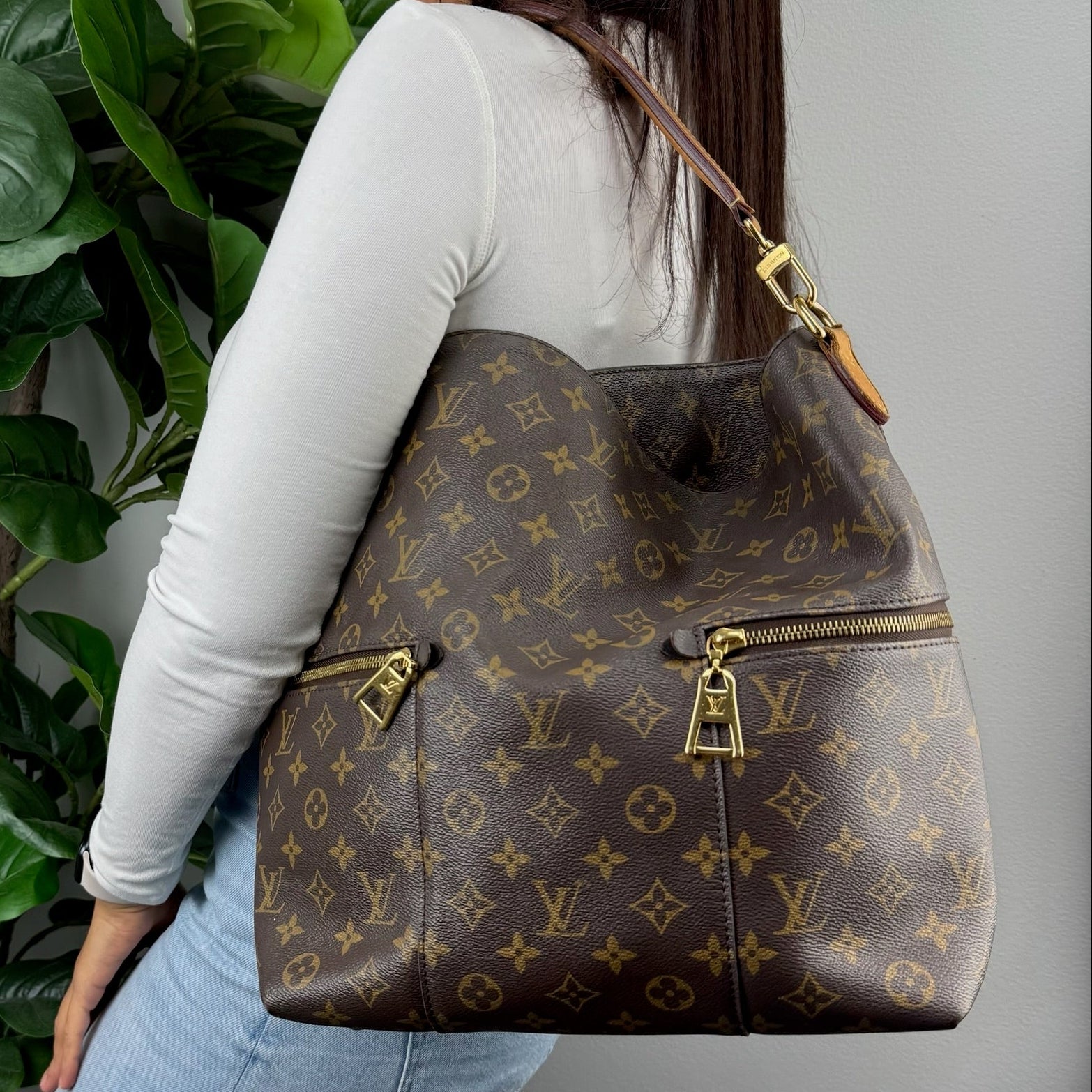 Authentic Louis Vuitton Melie Shoulder Bag