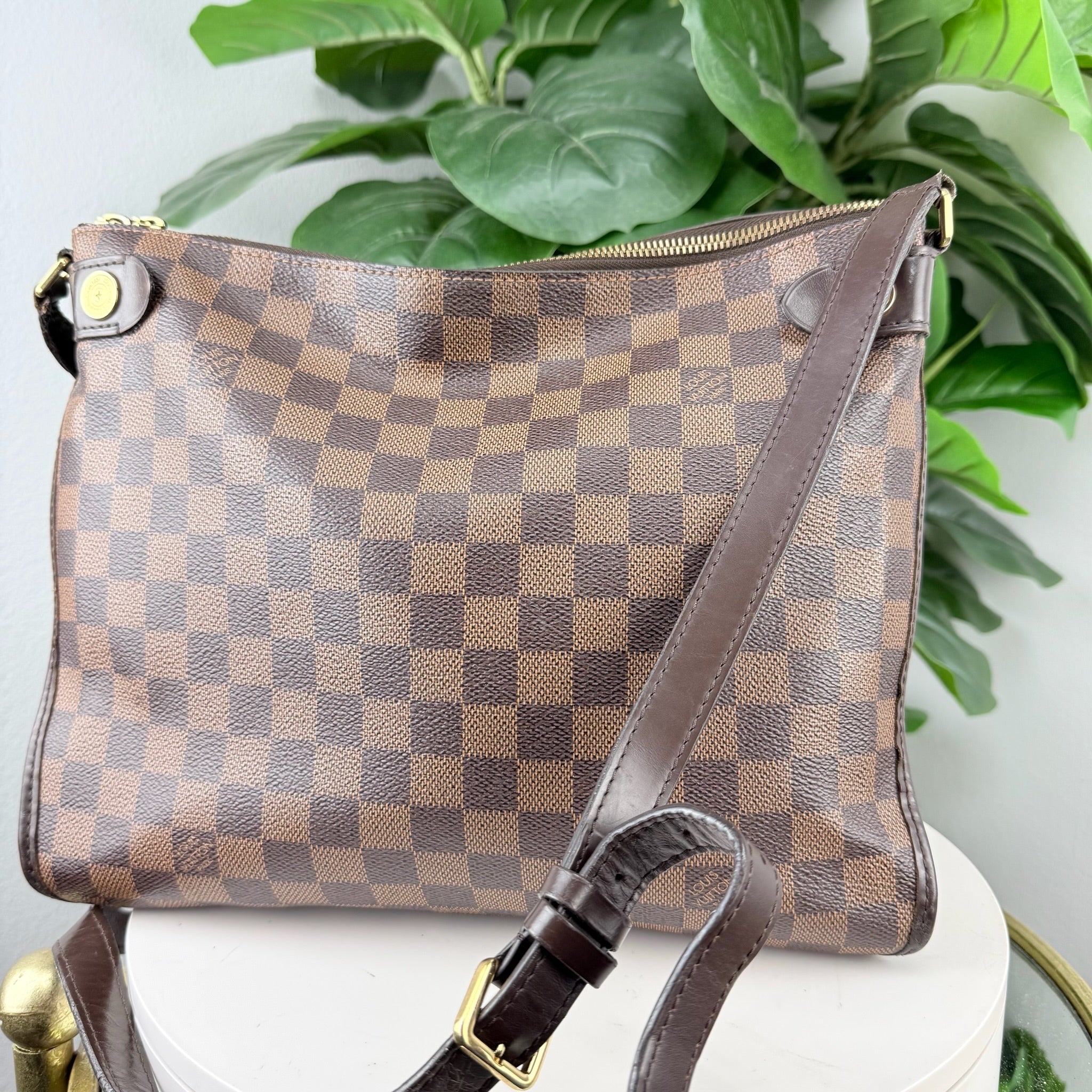 Authentic Louis Vuitton Damier Ebene Duomo Messenger Bag