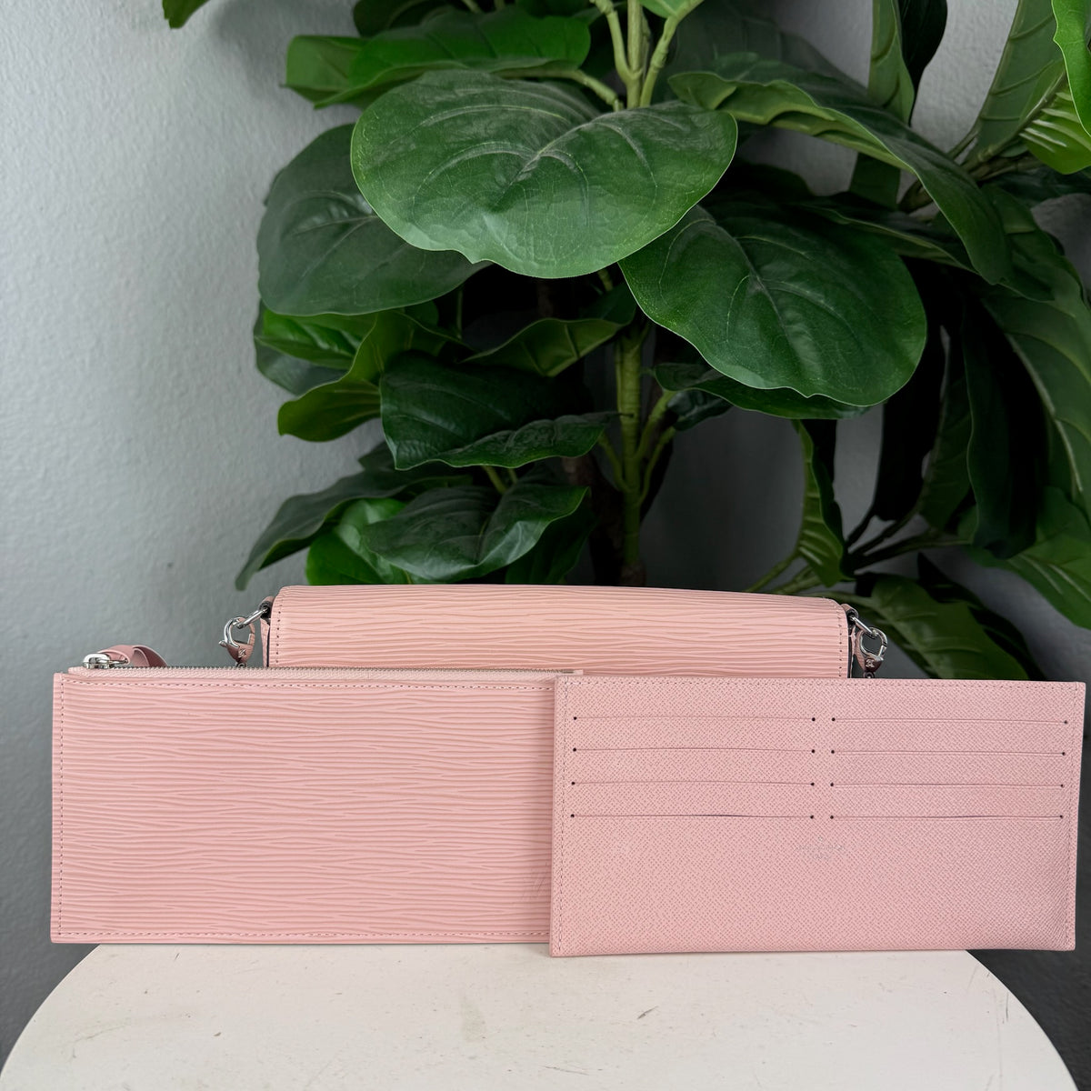 Authentic Louis Vuitton Pochette Félicie Epi Leather Rose Ballerine Crossbody