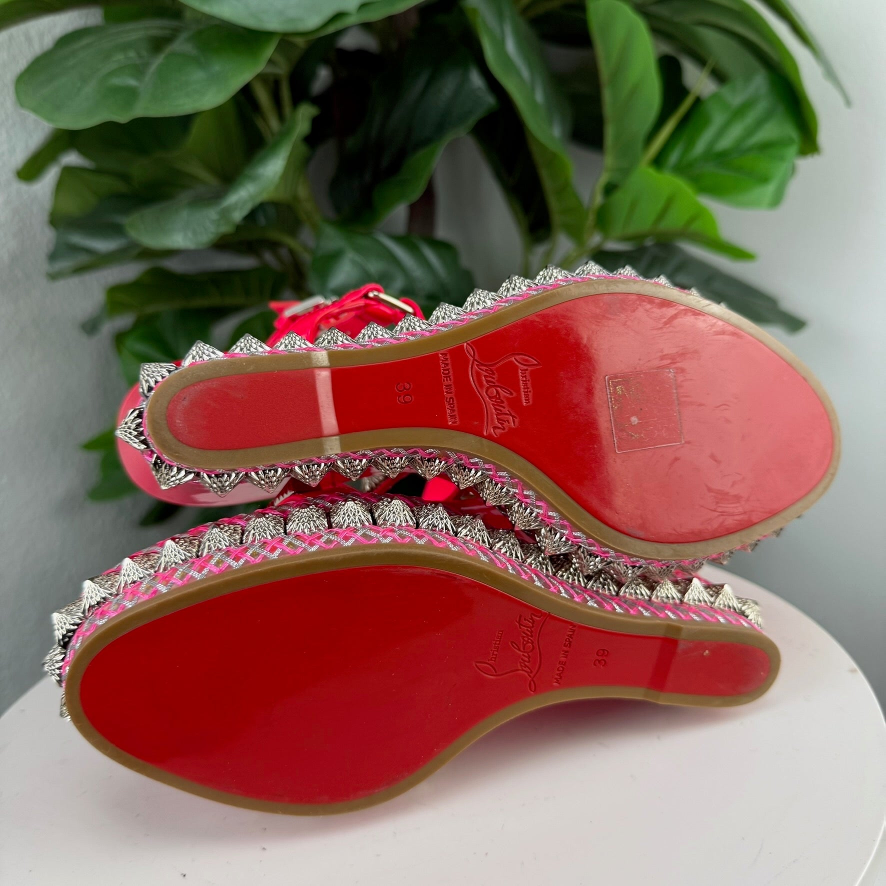 Authentic Christian Louboutin Pyra Ryad Sandals