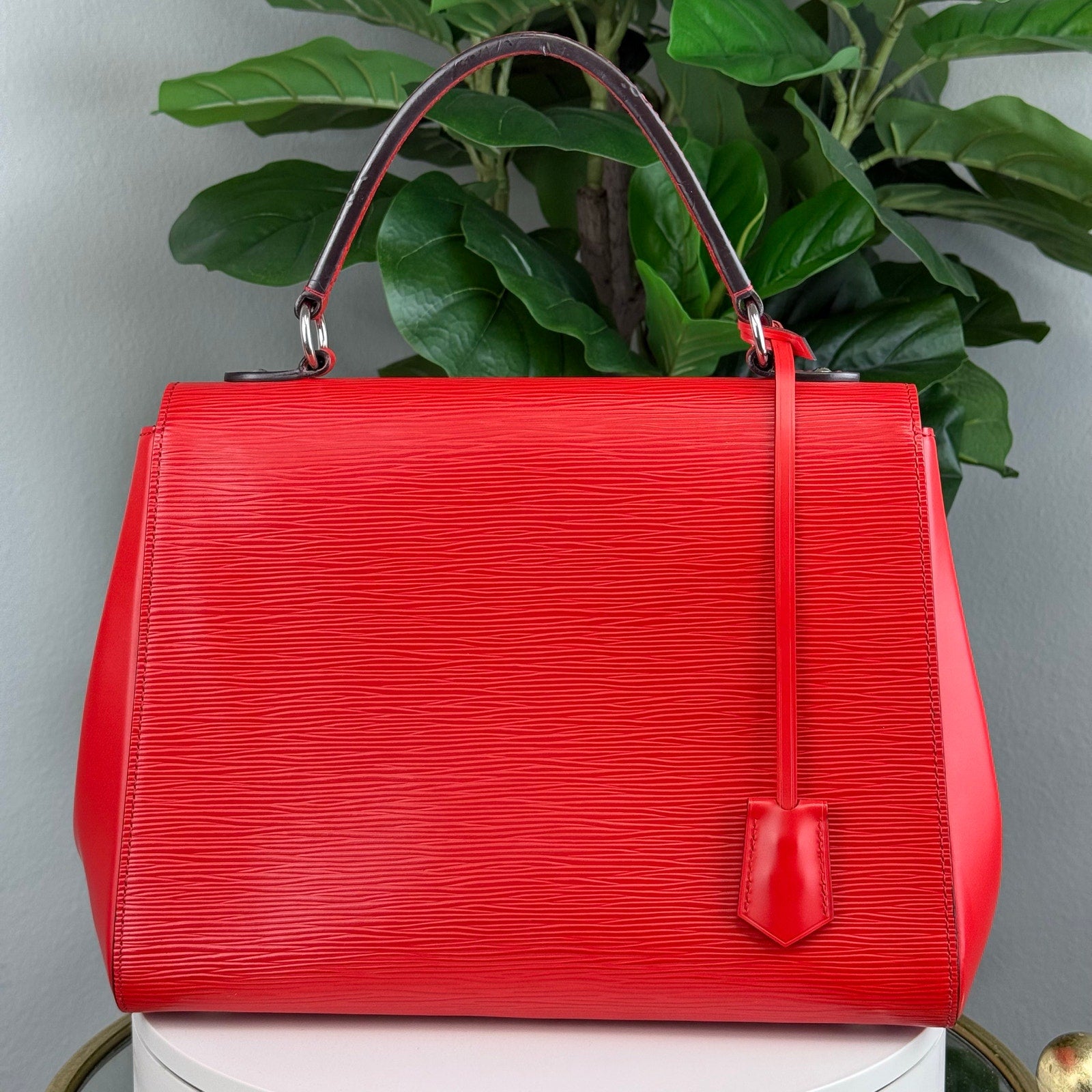 Authentic Louis Vuitton Coquelicot Epi Cluny Handbag
