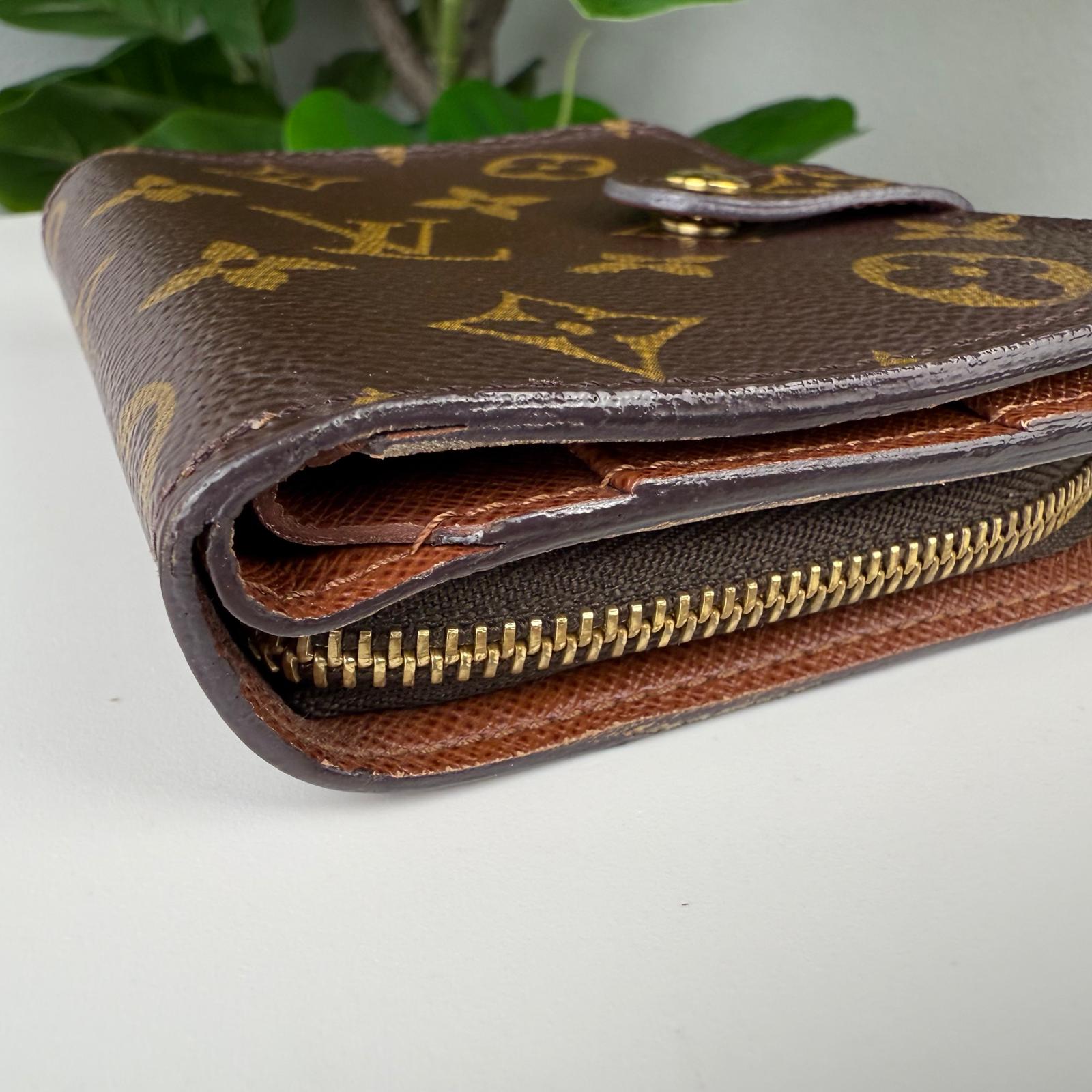 Authentic Louis Vuitton Monogram Canvas Wallet