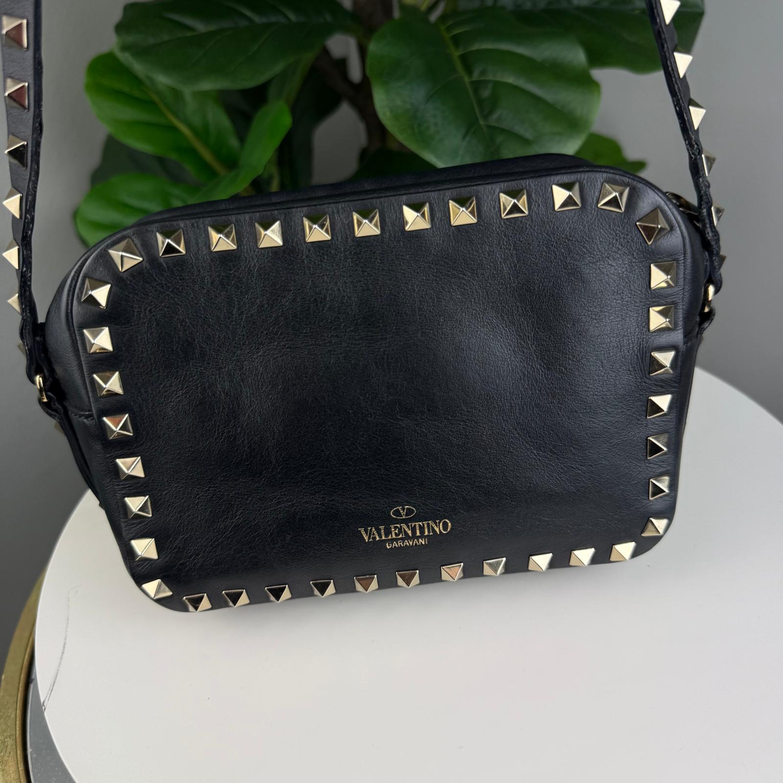 Authentic Valentino Garavani Rockstud Shoulder Bag Black