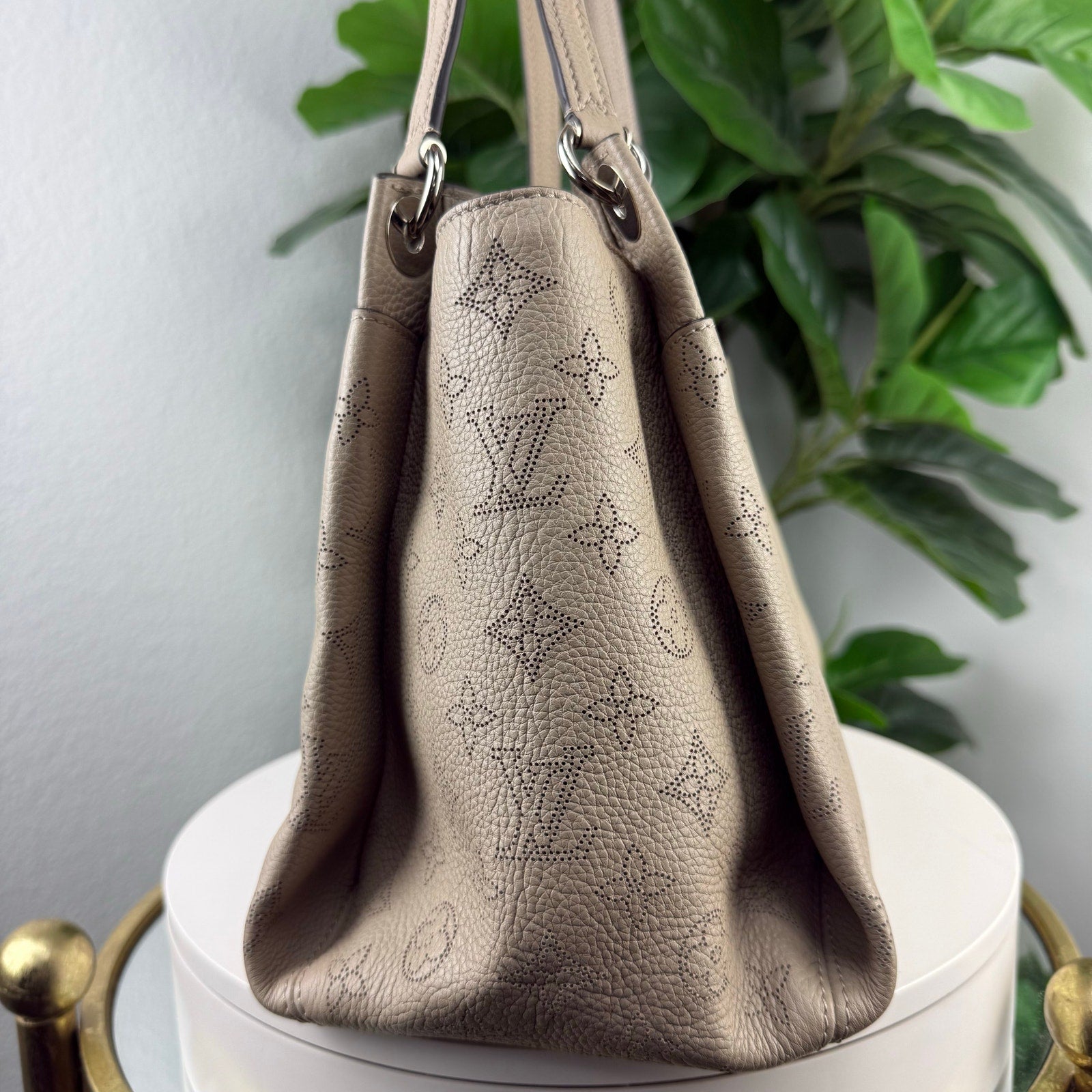 Louis Vuitton Sevres Mahina Leather Galet Beige Shoulder Bag Authentic Pre Owned