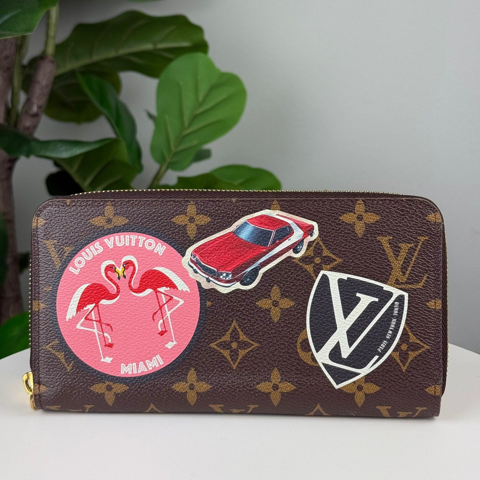 Authentic Louis Vuitton Monogram LV World Tour Zippy Wallet Long Wallet