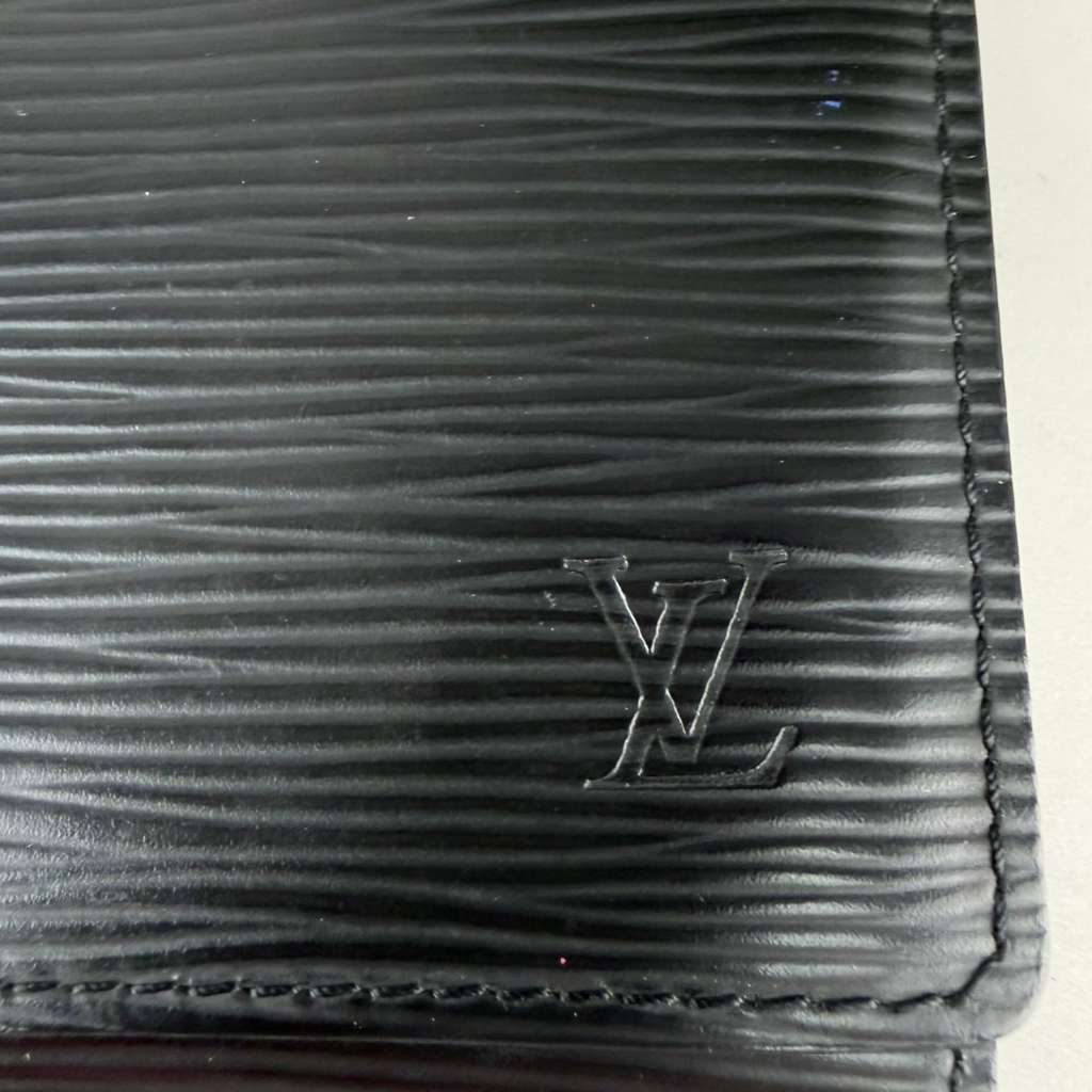 Authentic Louis Vuitton Epi Leather Black Wallet