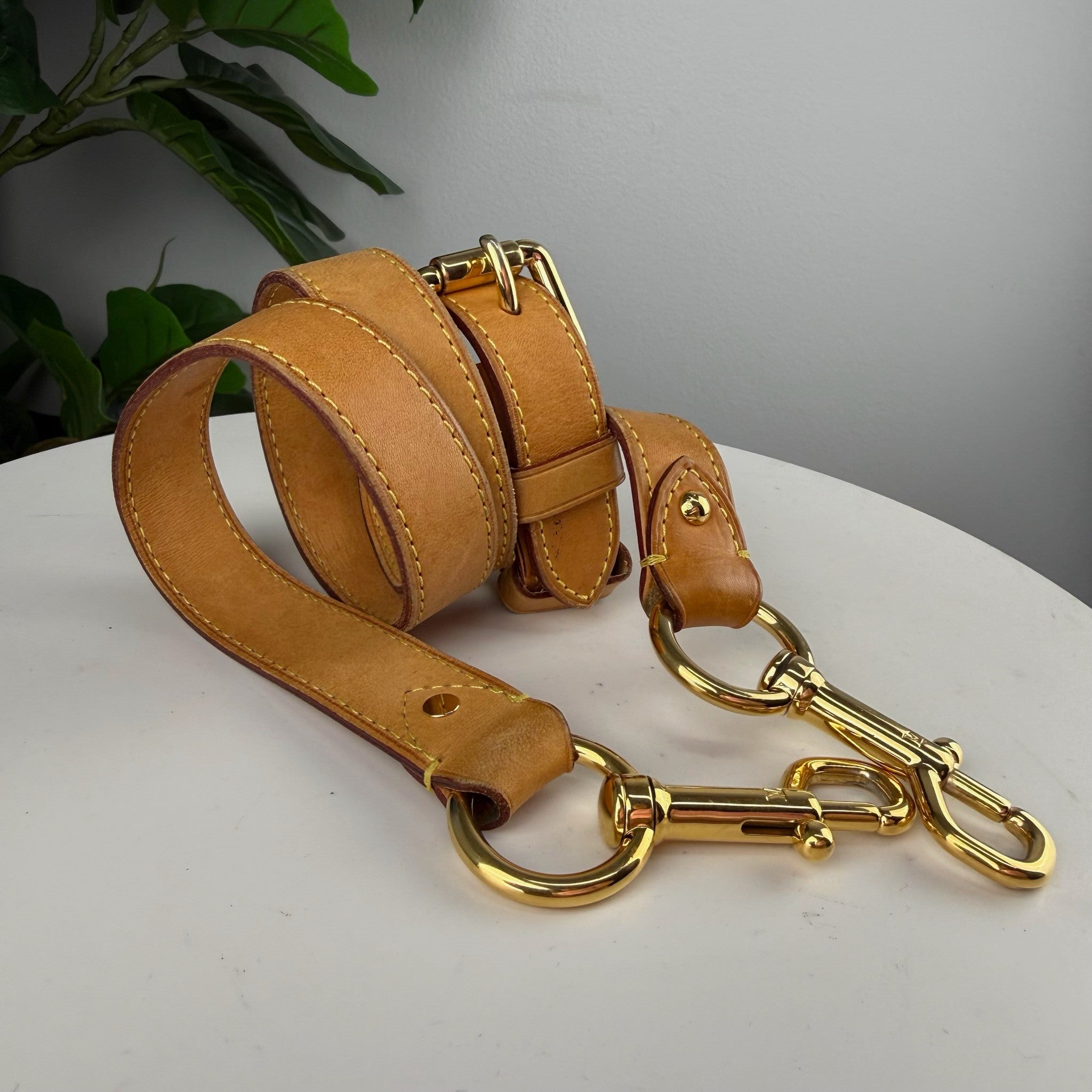 Louis Vuitton vachetta bandolier strap - view 3