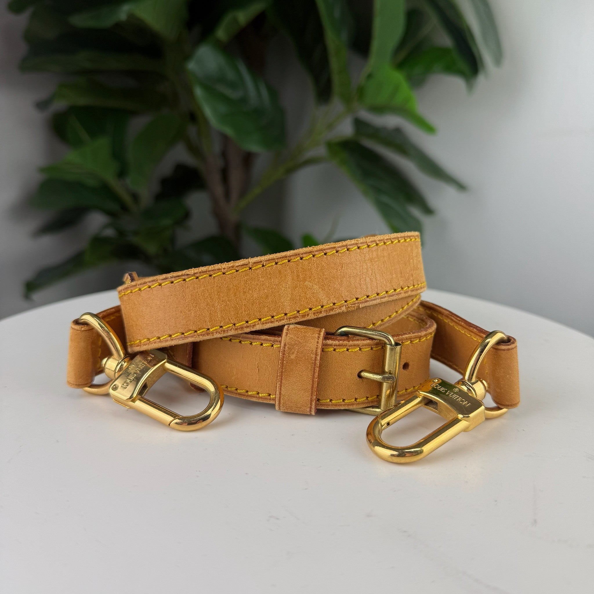 Louis Vuitton vachetta bandolier strap - view 5