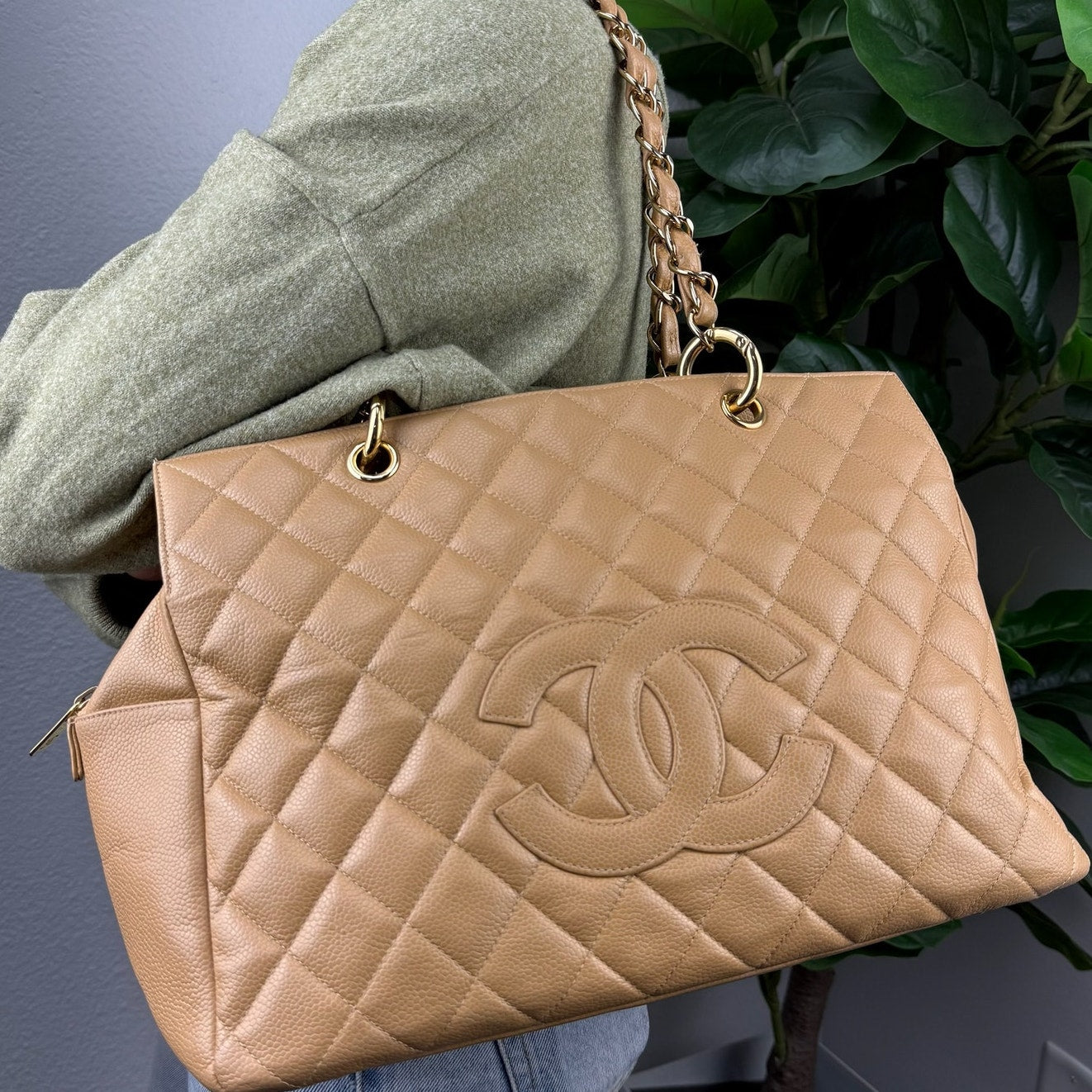 Chanel Grand Shopping Tote Beige Caviar Leather Chain Bag Authentic Pre Owned