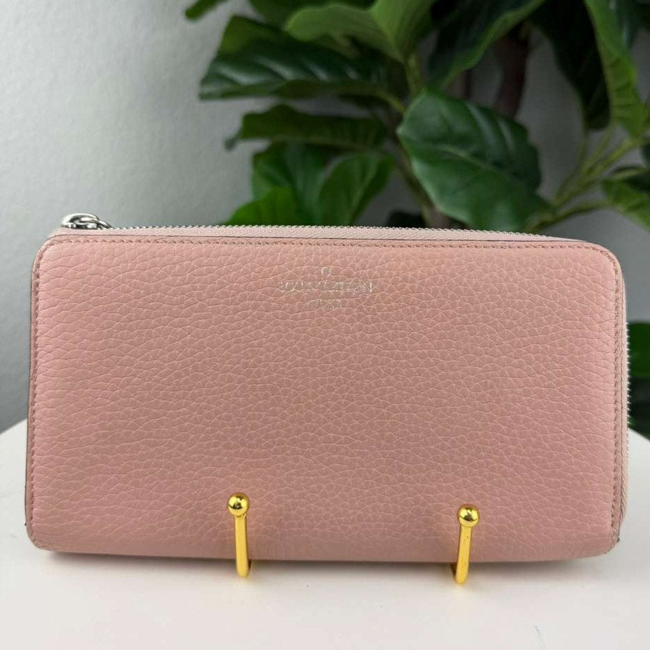 Authentic Gucci Interlocking G Zip-Around Wallet