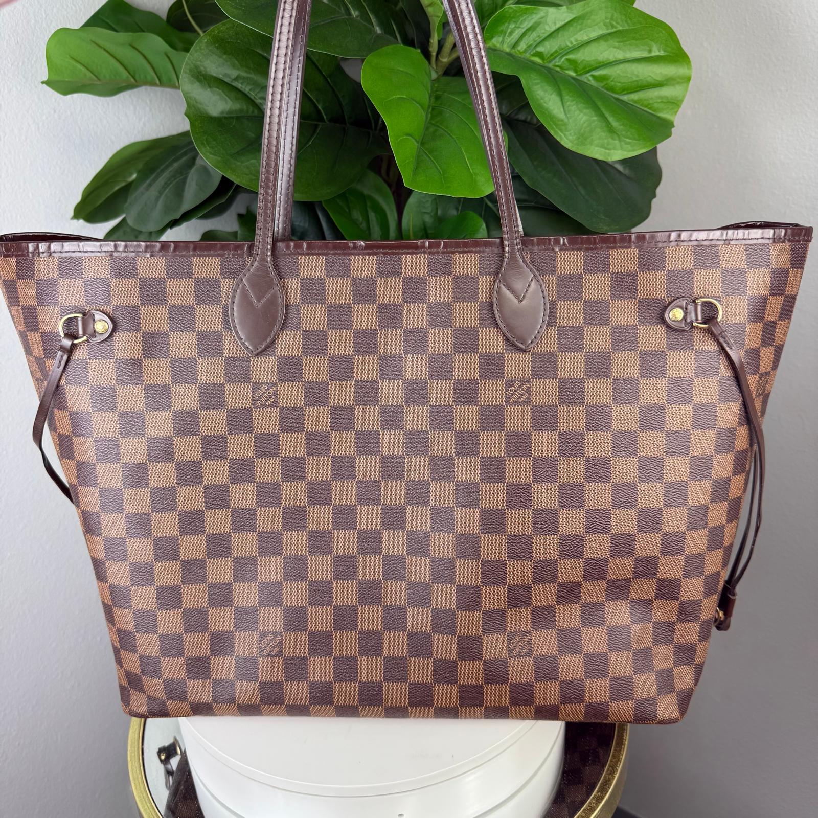 Authentic Louis Vuitton Neverfull MM Shoulder Bag