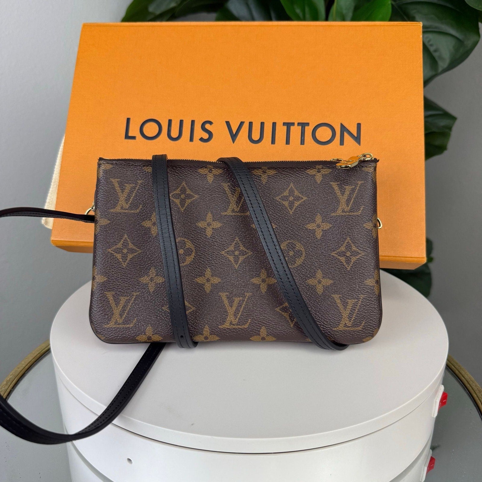 💎Authentic Louis Vuitton Reverse Monogram Giant Double Zip Pochette