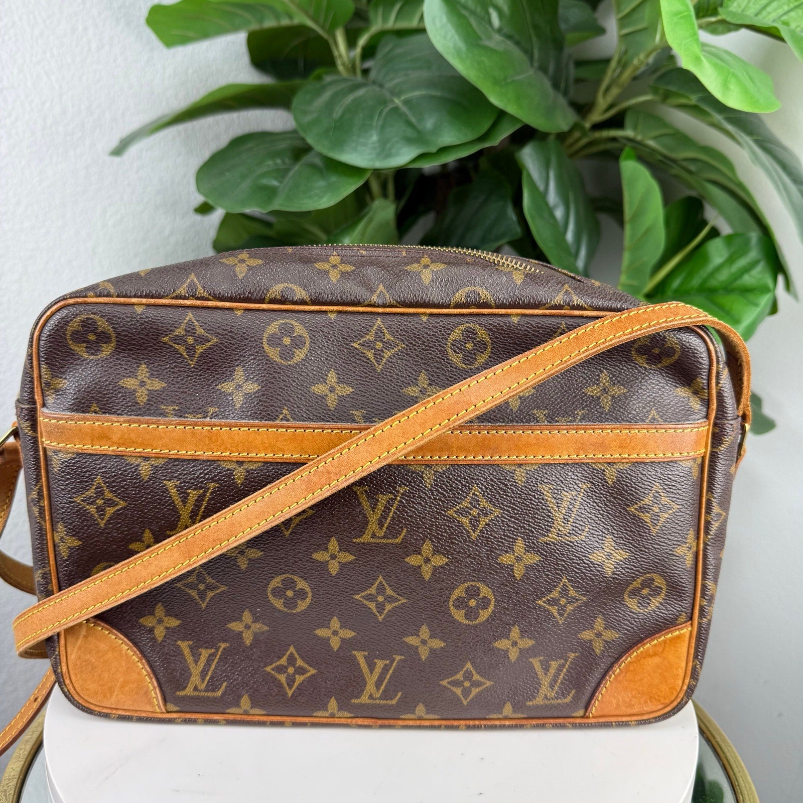 Louis Vuitton Trocadero GM Monogram Canvas Crossbody Bag Authentic Pre Owned
